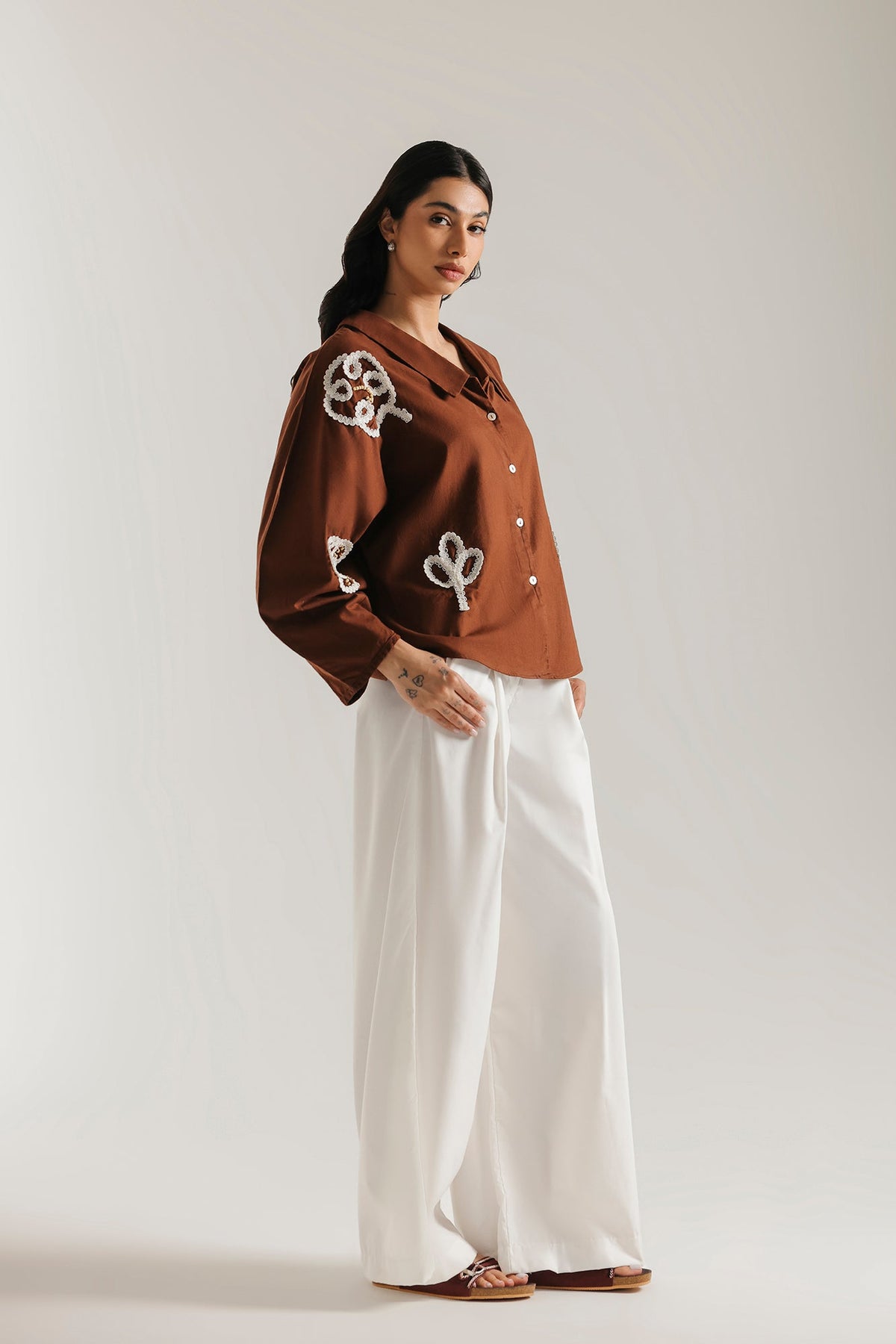 EMBROIDERED SHIRT (E1157-101-801)