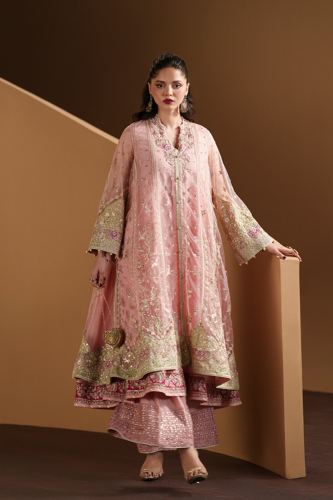EMBROIDERED SUIT (E1203/104/425)