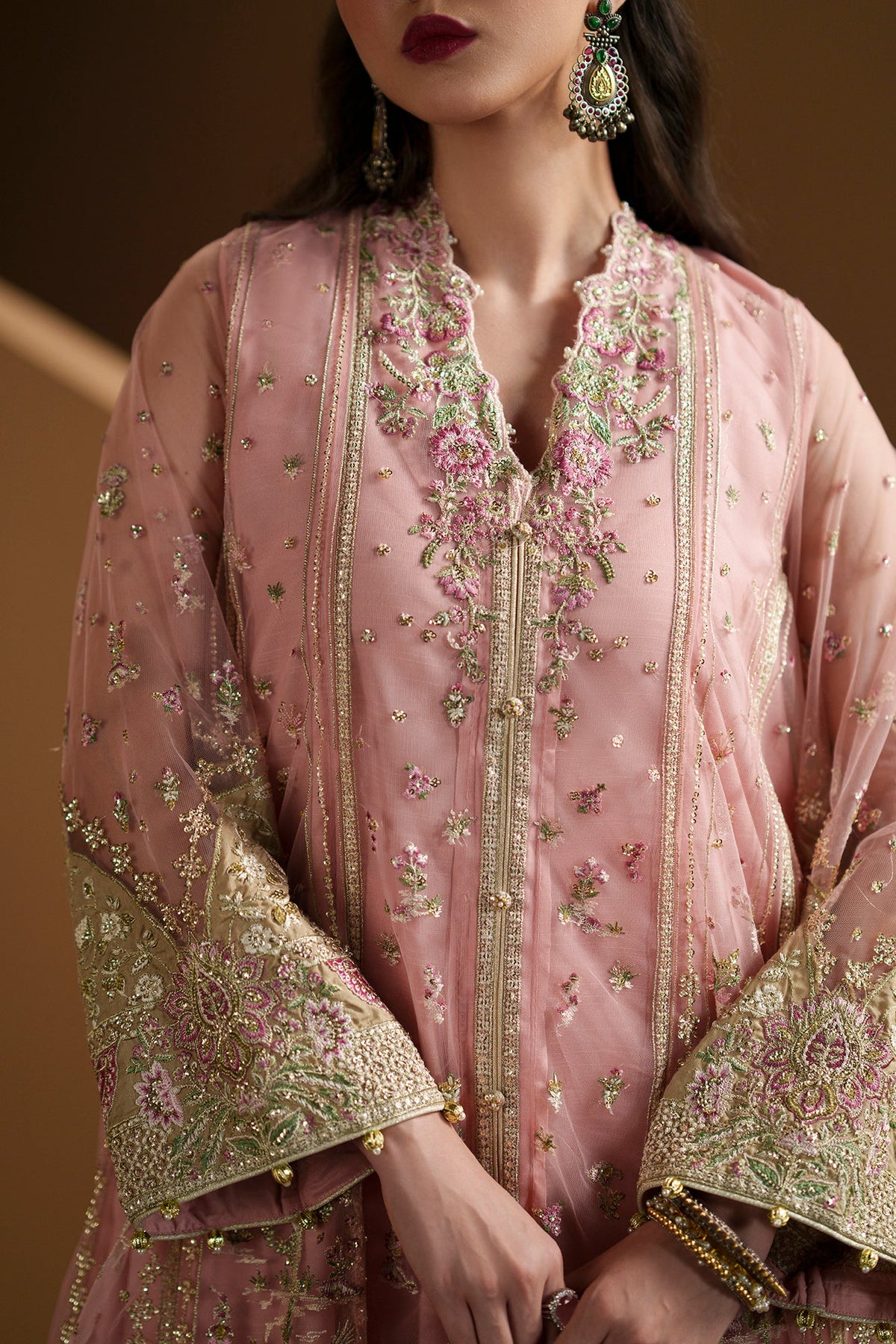 EMBROIDERED SUIT (E1203/104/425)