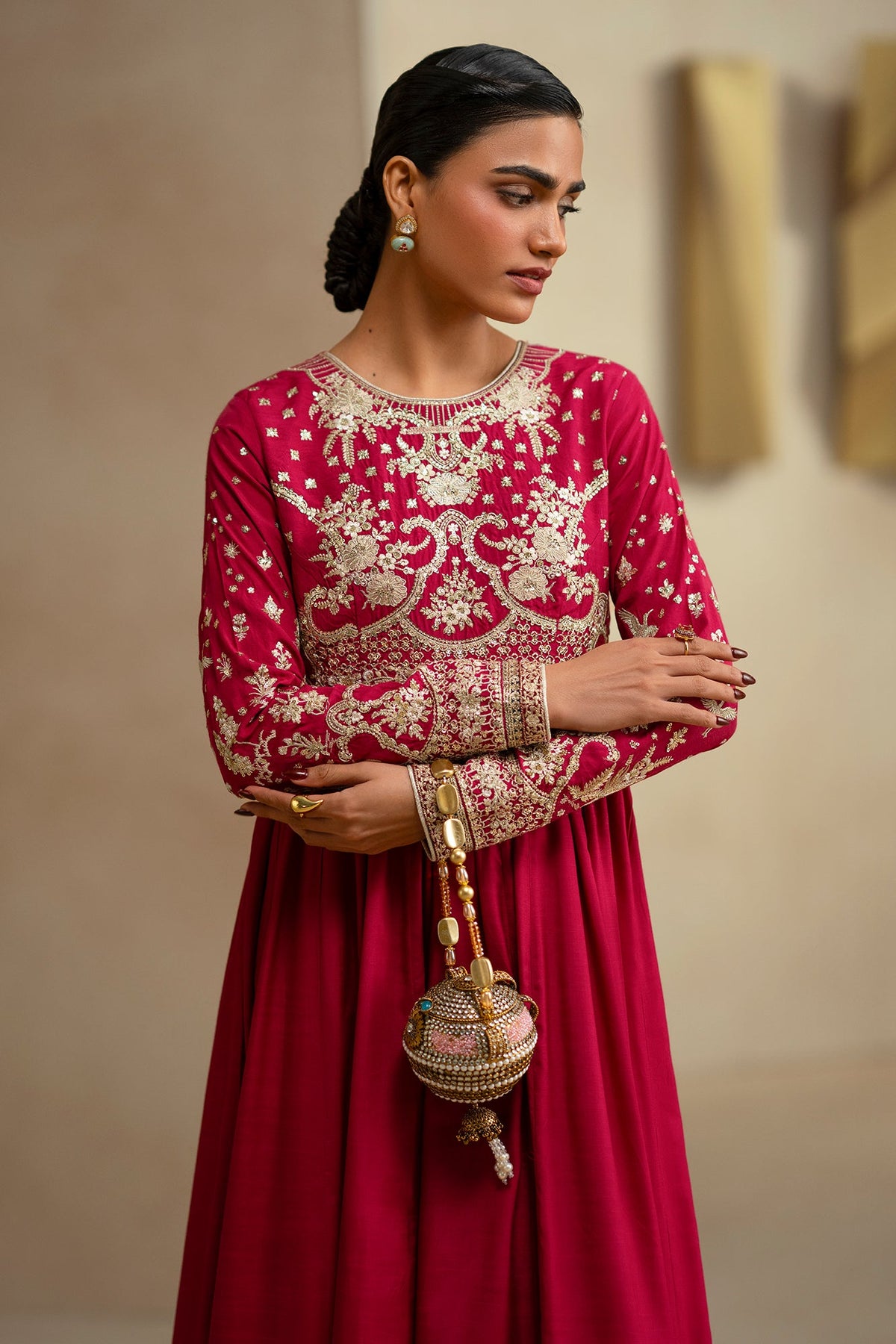 EMBROIDERED PISHWAS (E1208/104/403)