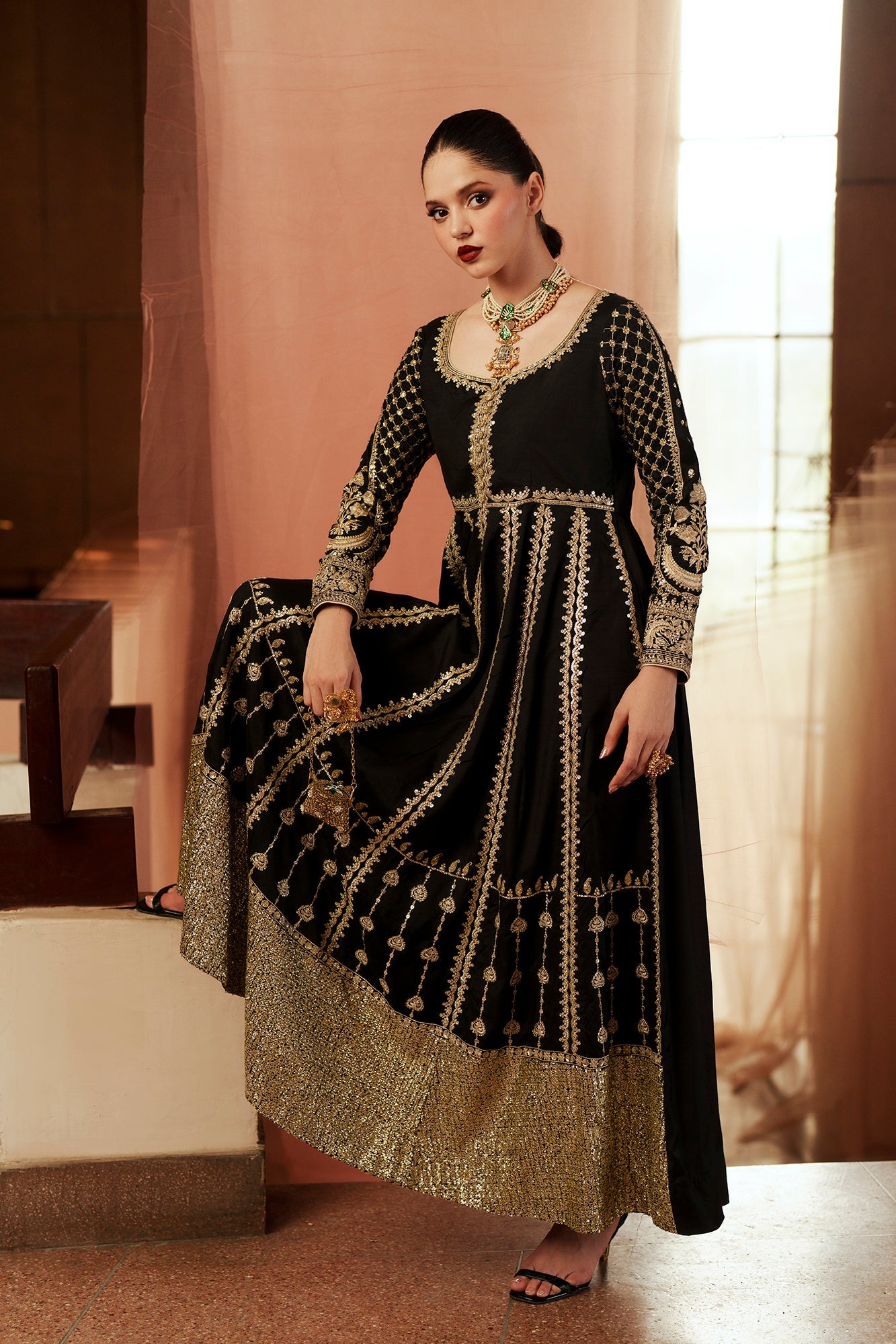 EMBROIDERED DRESS (E1209/104/902)