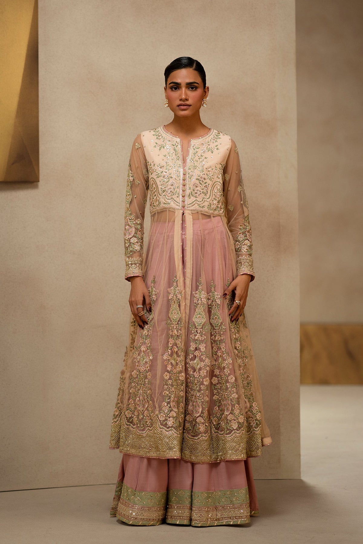 EMBROIDERED SUIT (E1220/104/006)