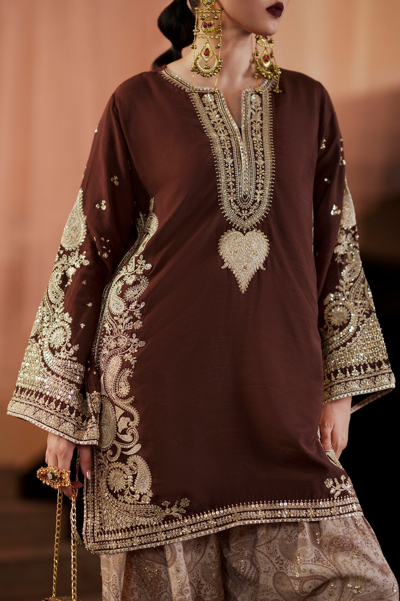 EMBROIDERED SUIT (E1241-104-801)