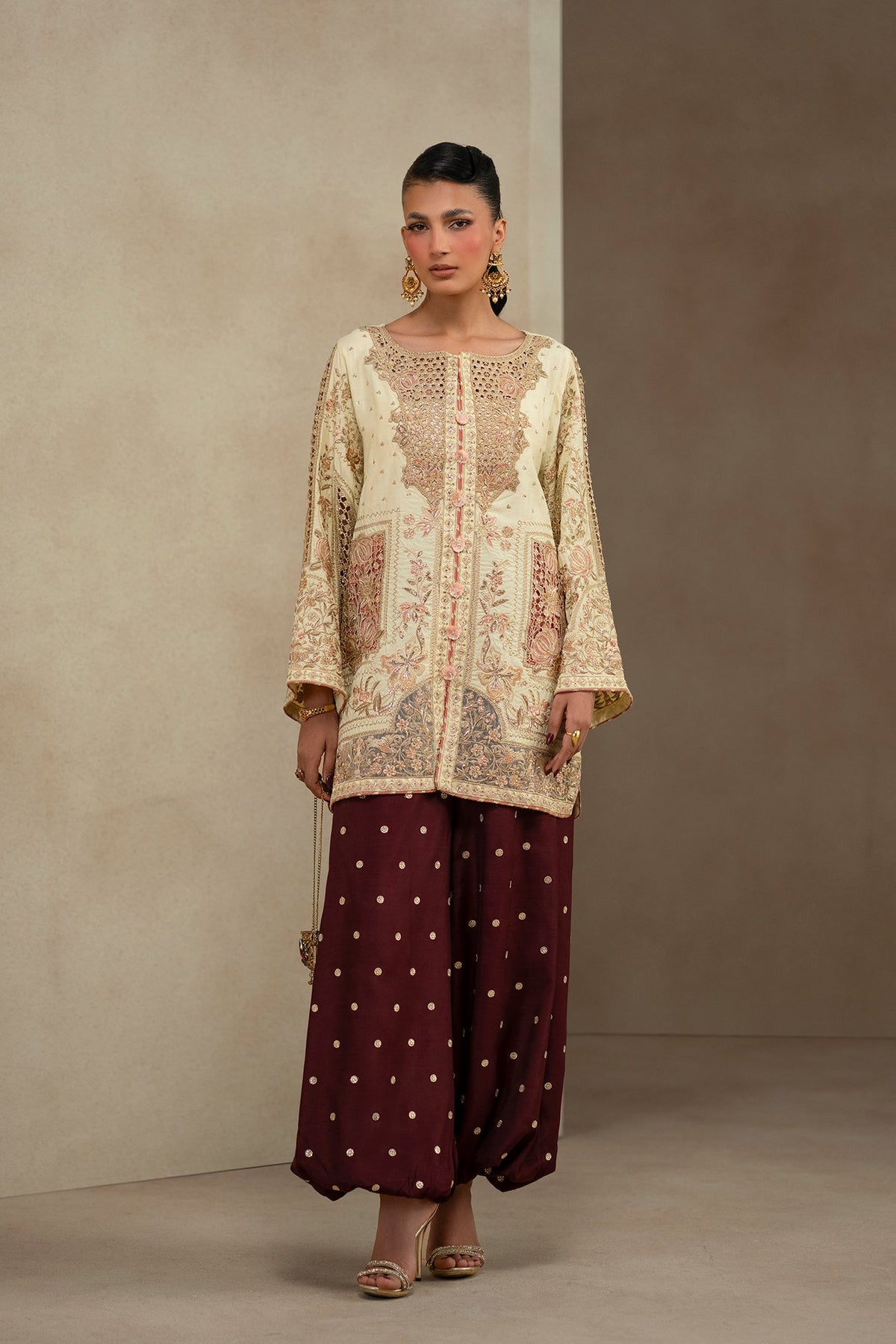 EMBROIDERED SUIT (E1244/104/227)