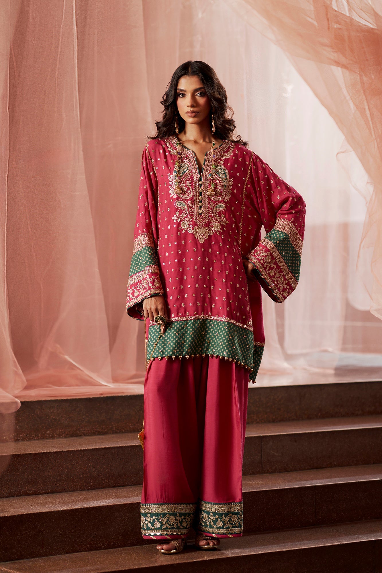 EMBROIDERED SUIT (E1262-104-428)