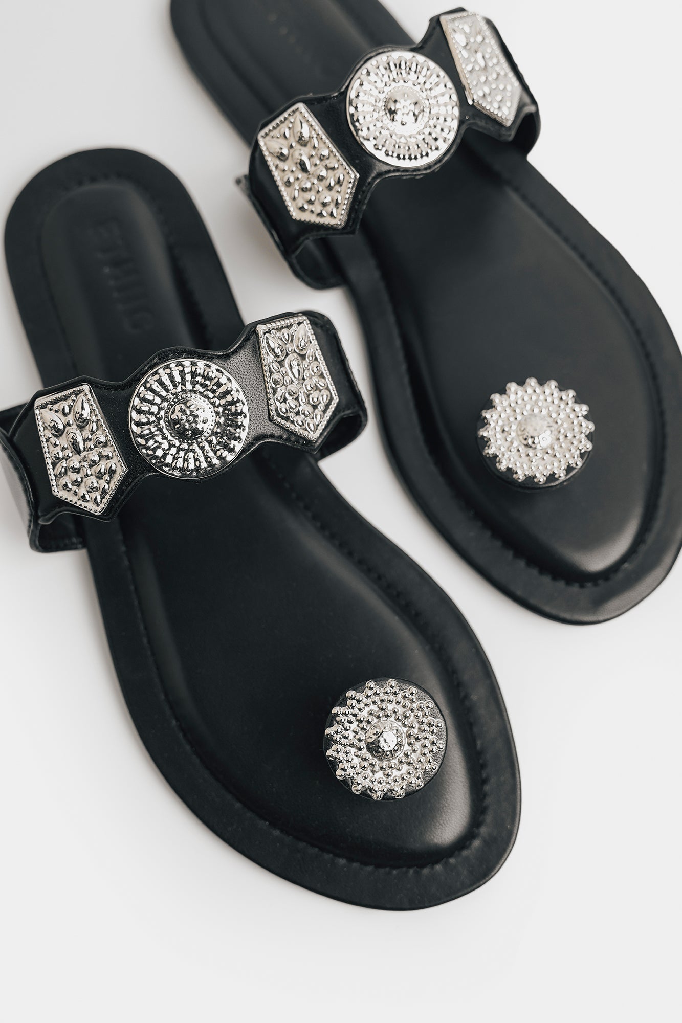 KHOLA PURI (E1265/109/901)