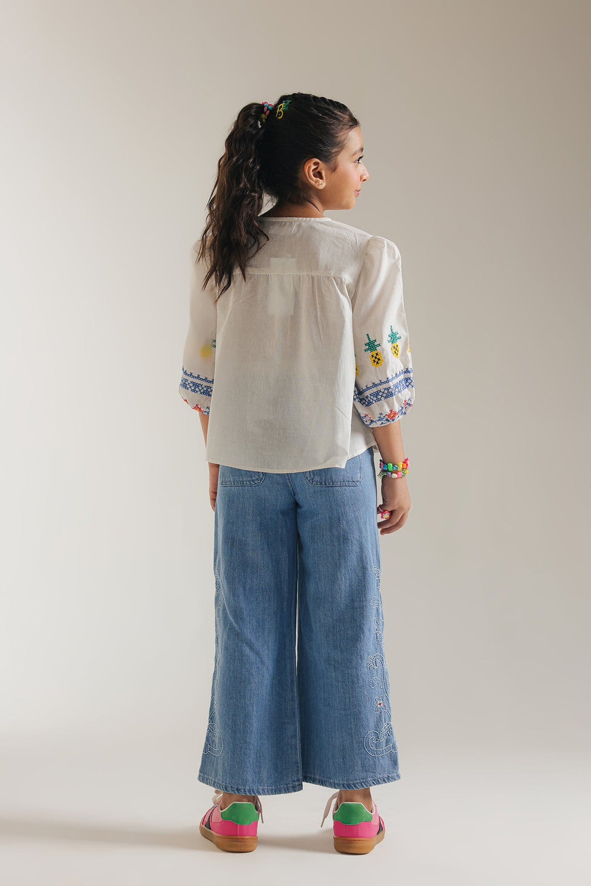 EMBROIDERED TOP (E1485/401/001)