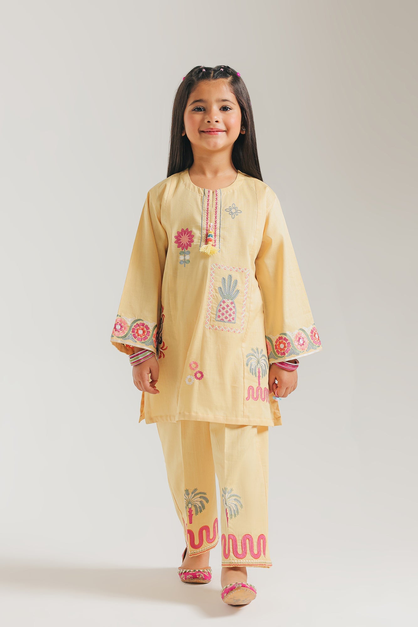 EMBROIDERED SUIT (E1509/402/110 E1509/302/110)