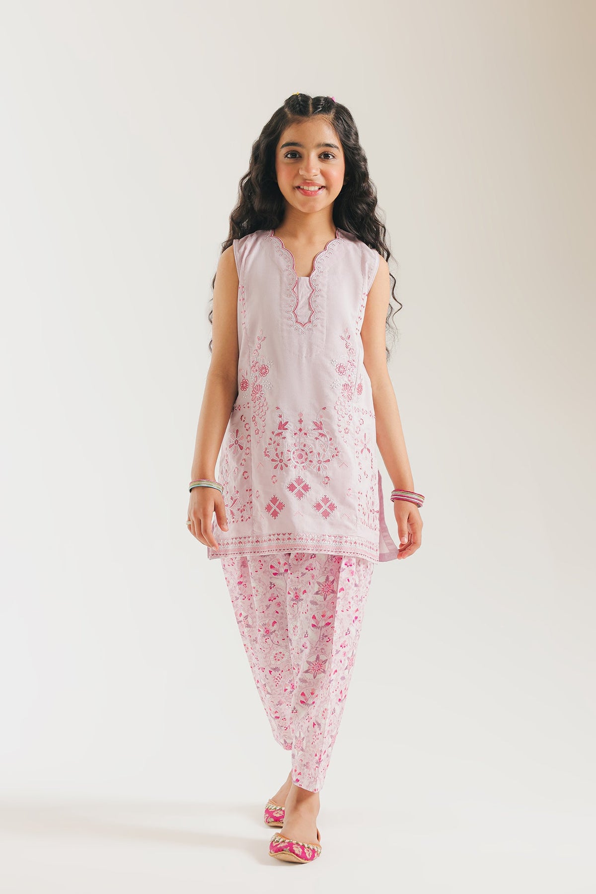 EMBROIDERED SUIT (E1523/402/427 E1523/302/427)