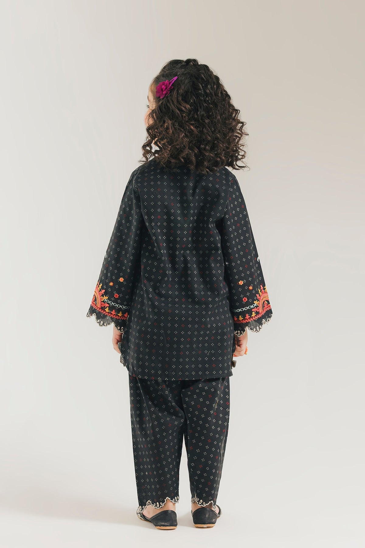 EMBROIDERED SUIT (E1533/402/902 E1533/302/902)