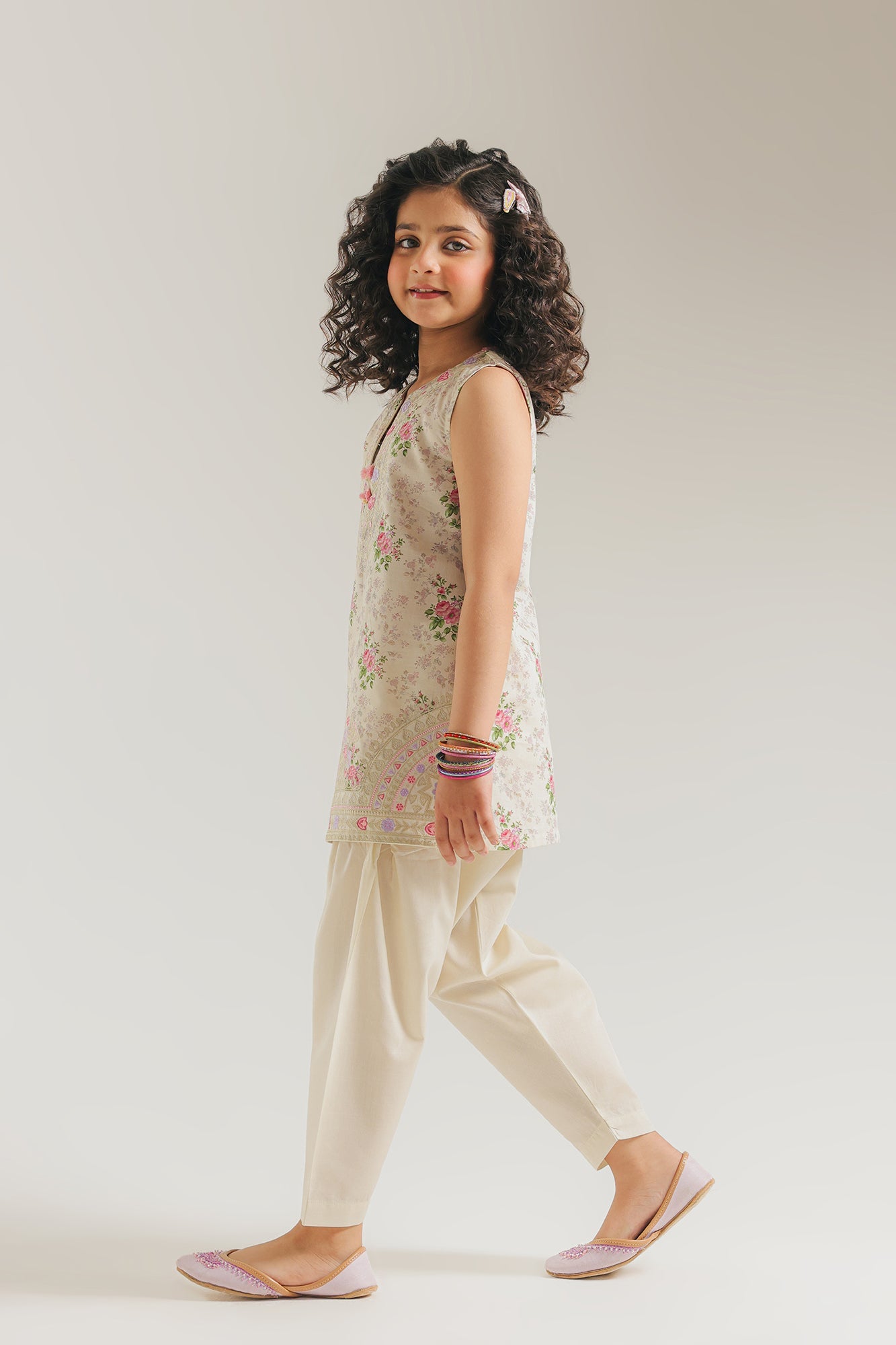 EMBROIDERED SUIT (E1545/402/004 E1545/302/004)