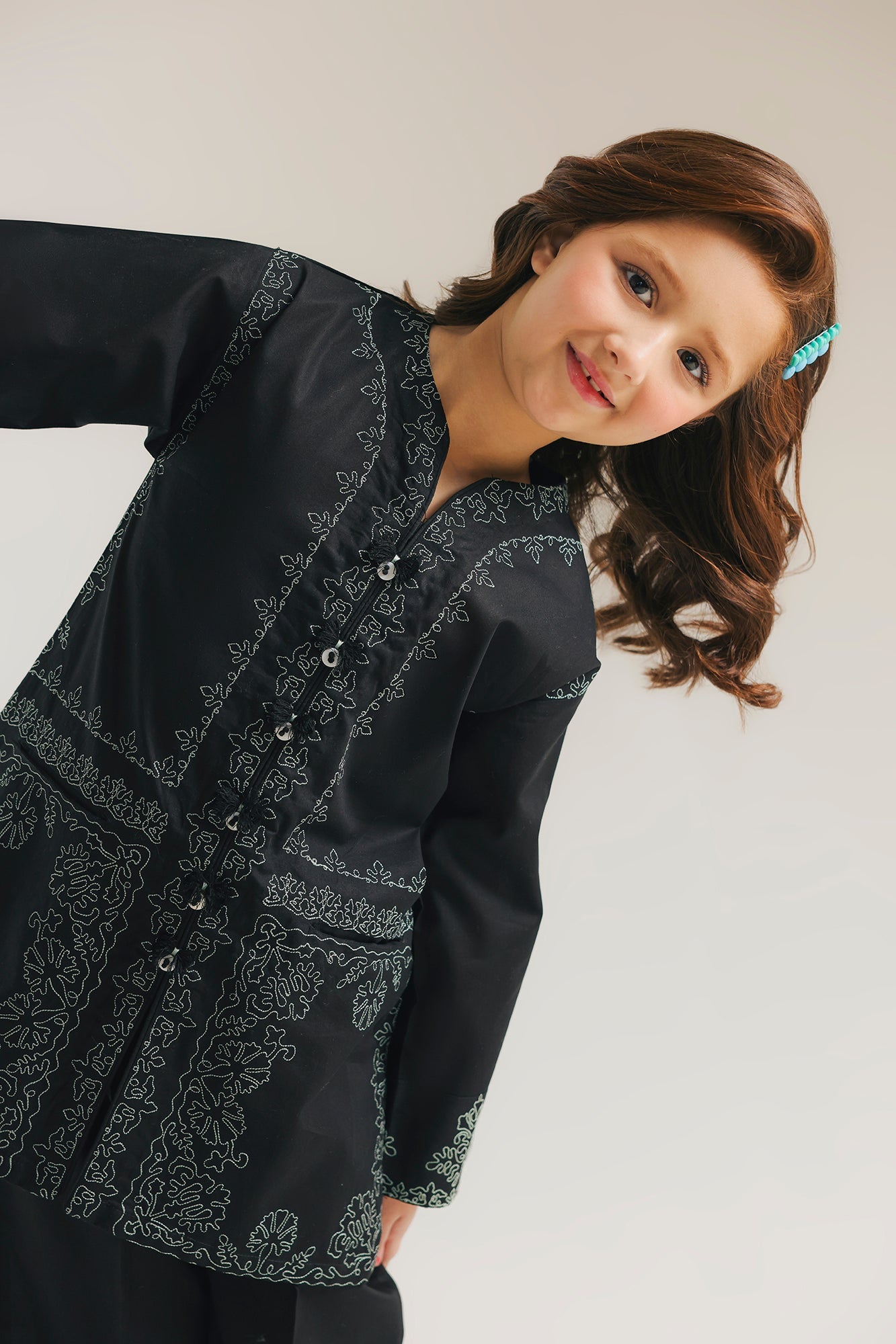 EMBROIDERED SUIT (E1555/402/901 E1555/302/901)