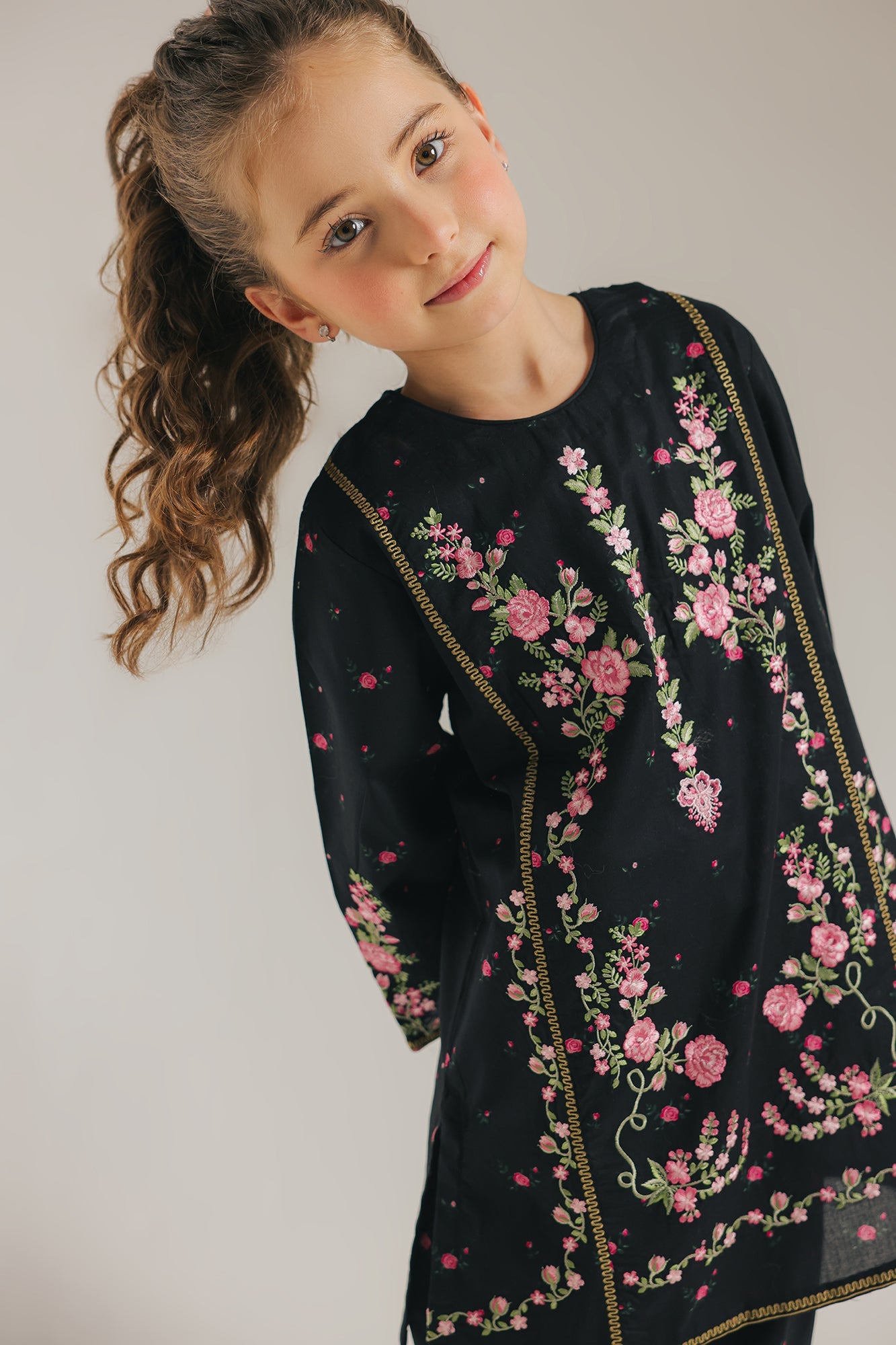 EMBROIDERED SUIT (E1561/402/902 E1561/302/902)
