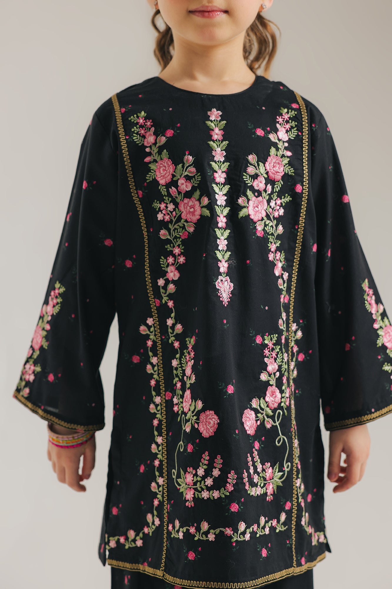 EMBROIDERED SUIT (E1561/402/902 E1561/302/902)