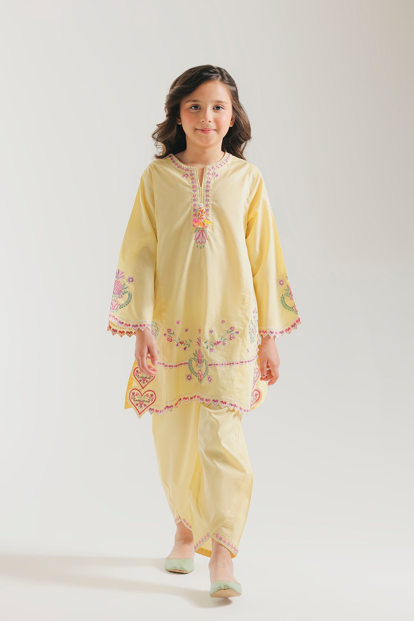 EMBROIDERED SUIT (E1562/402/226 E1562/302/226)
