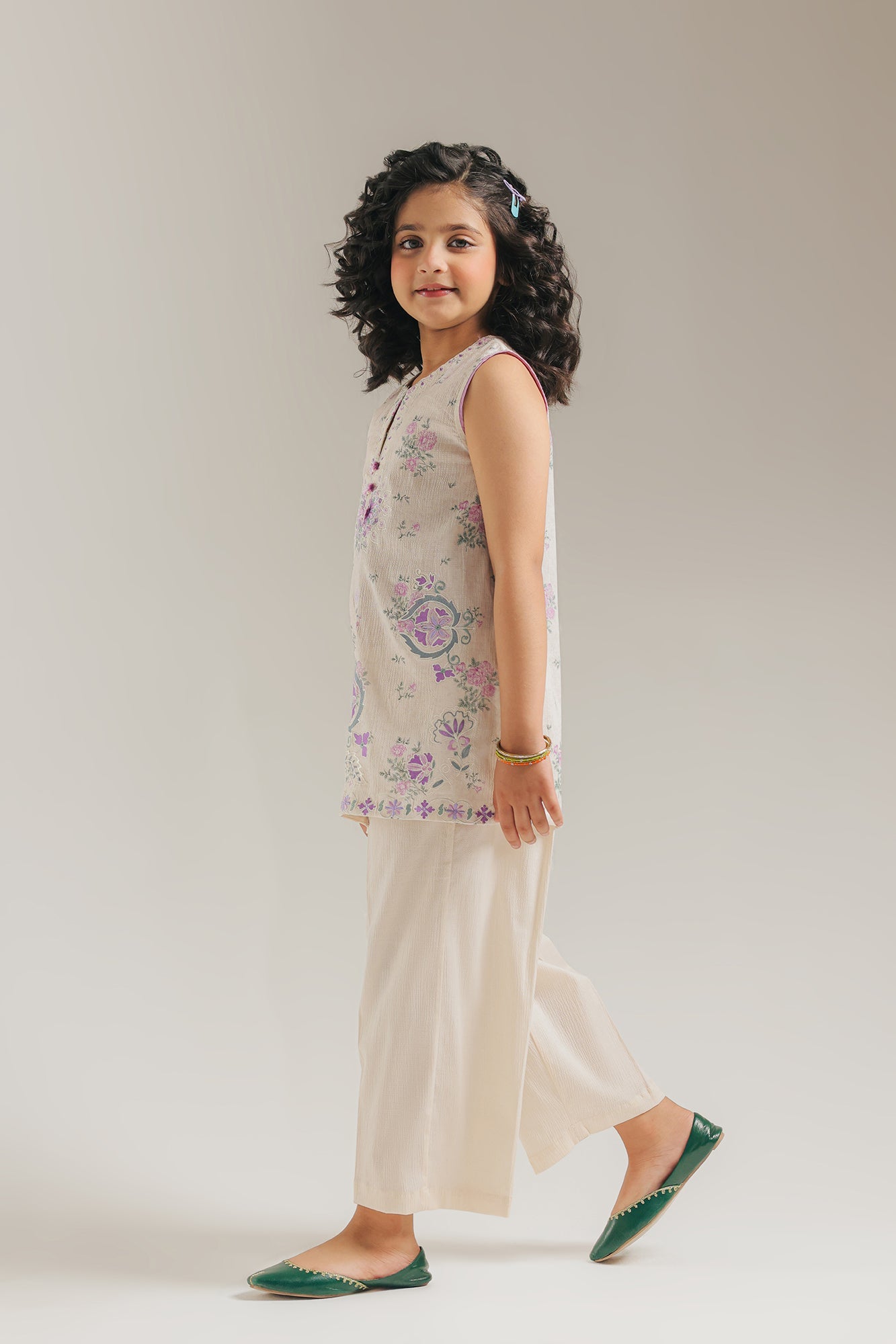 EMBROIDERED SUIT (E1576/402/531 E1576/302/531)