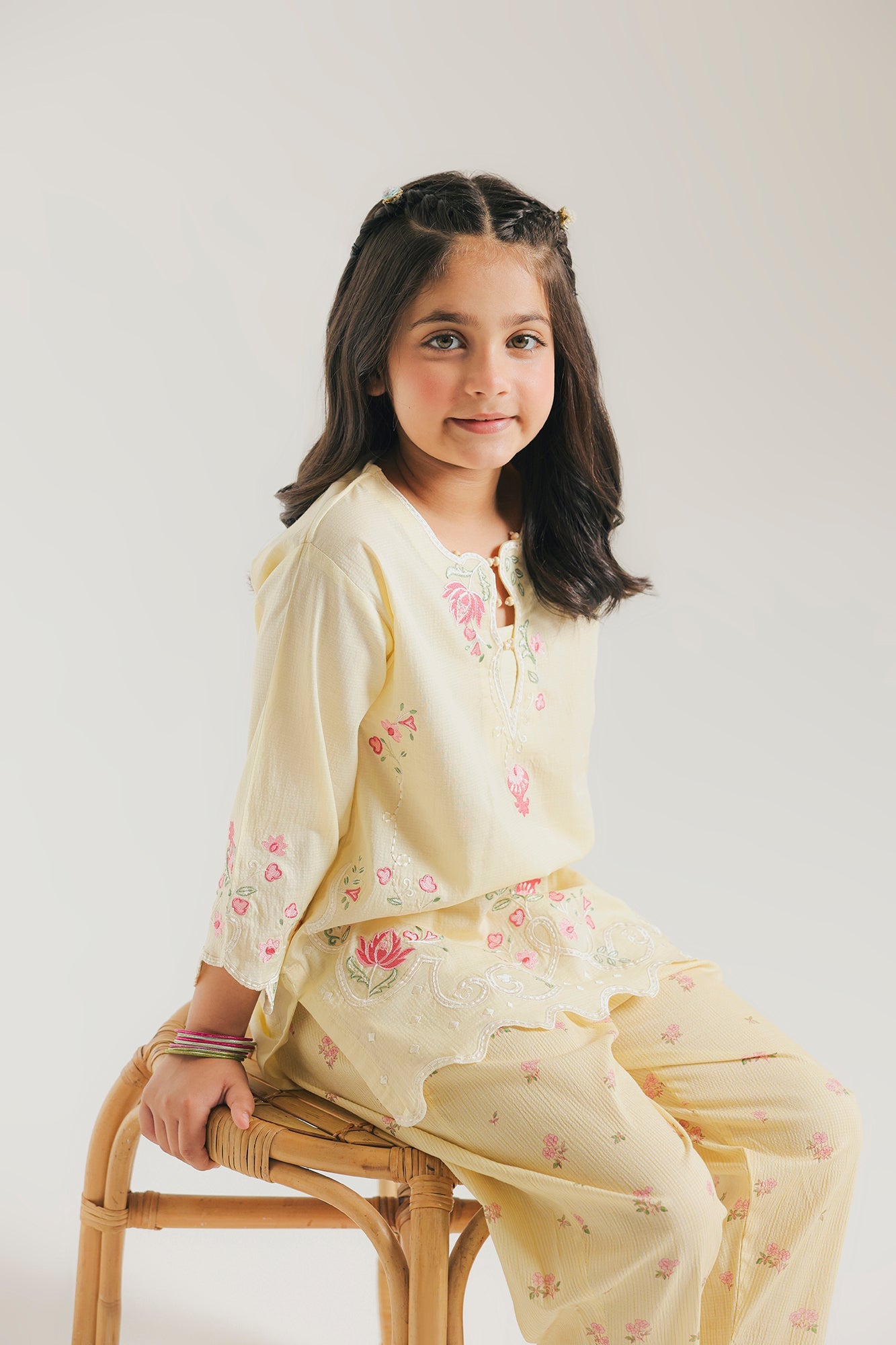 EMBROIDERED SUIT (E1577/402/227 E1577/302/227)