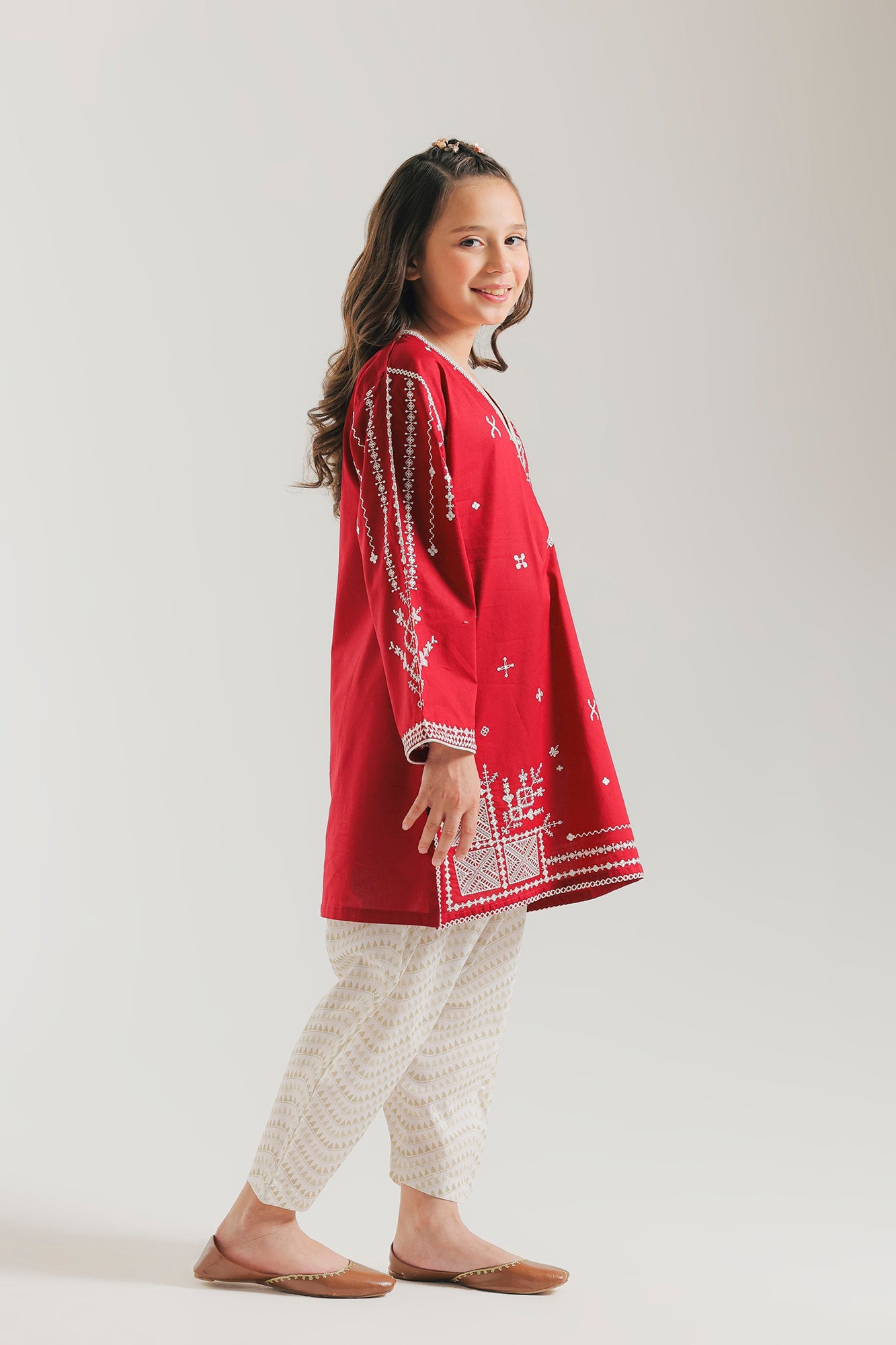 EMBROIDERED SUIT (E1582/402/416 E1582/302/416)