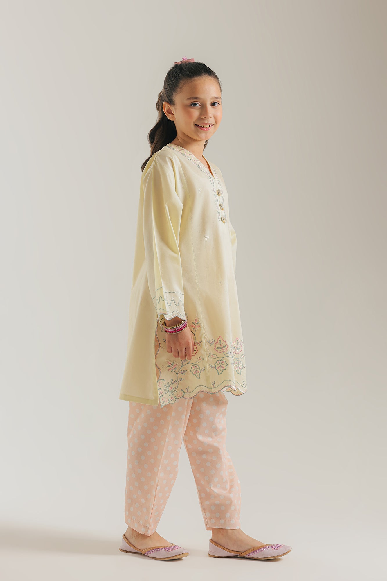 EMBROIDERED SUIT (E1586/402/227 E1586/302/227)