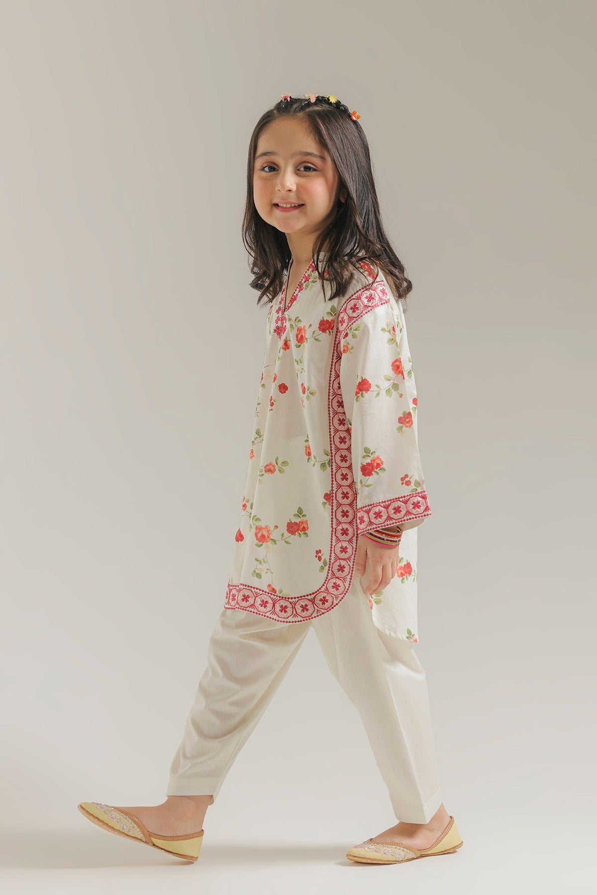EMBROIDERED SUIT (E1629/402/004 E1629/302/004)