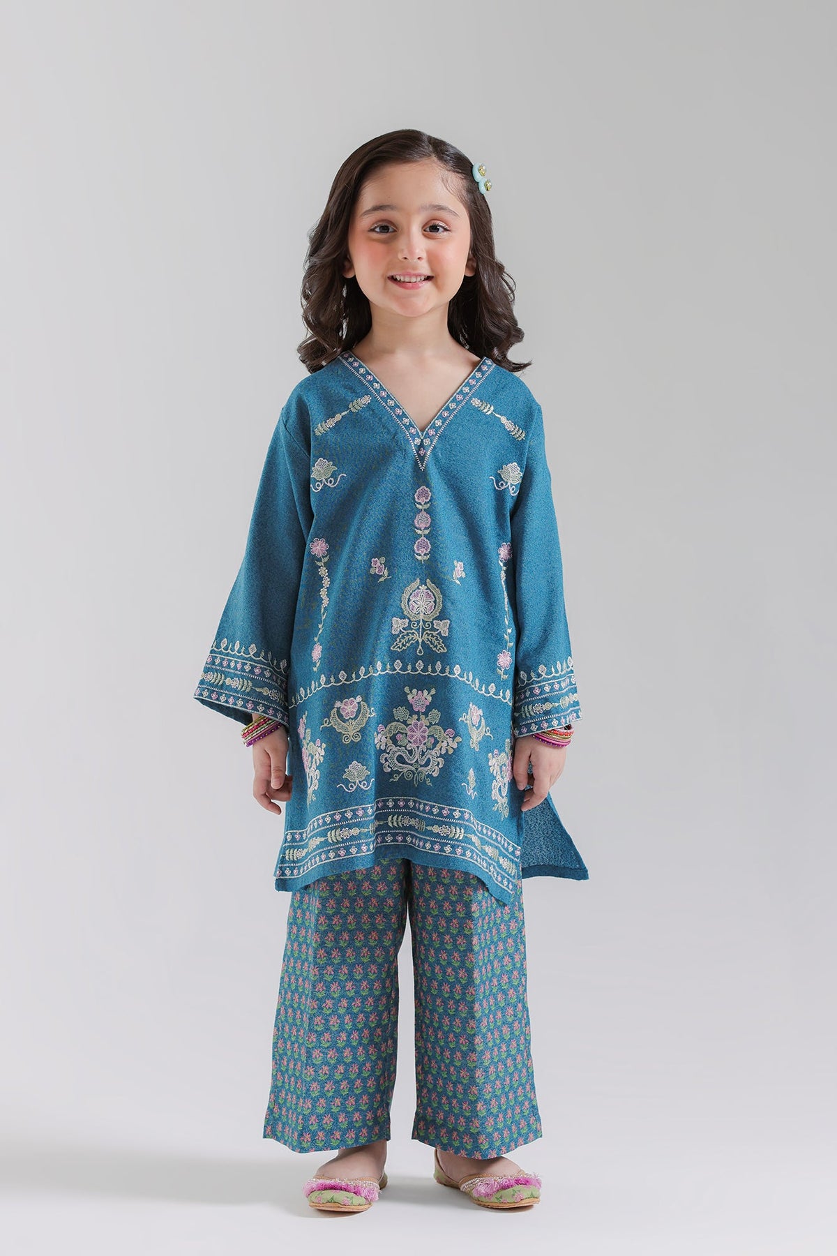 EMBROIDERED SUIT (E1858-402-711 E1858-302-711)