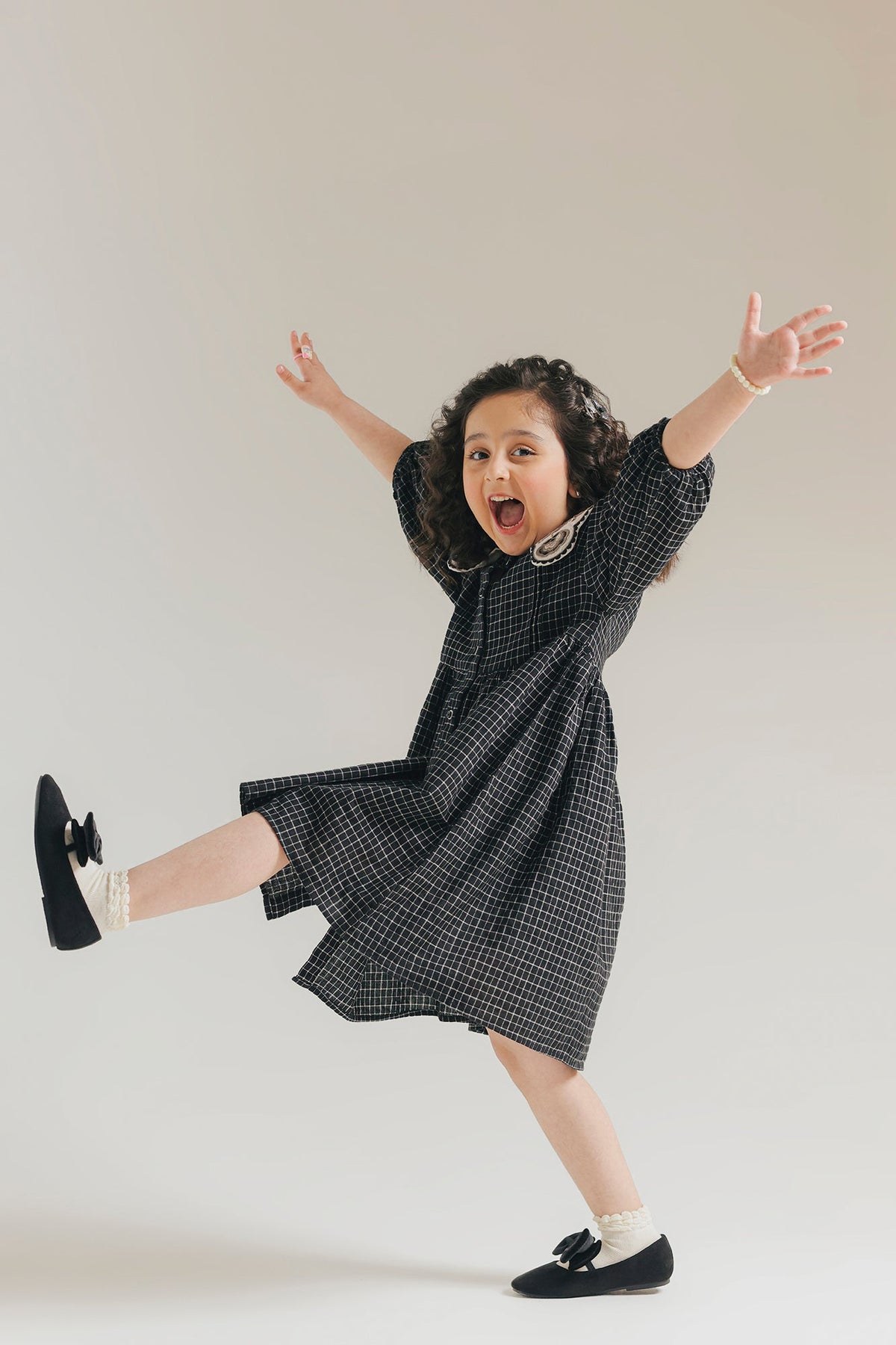 DRESS (E1988/401/001)