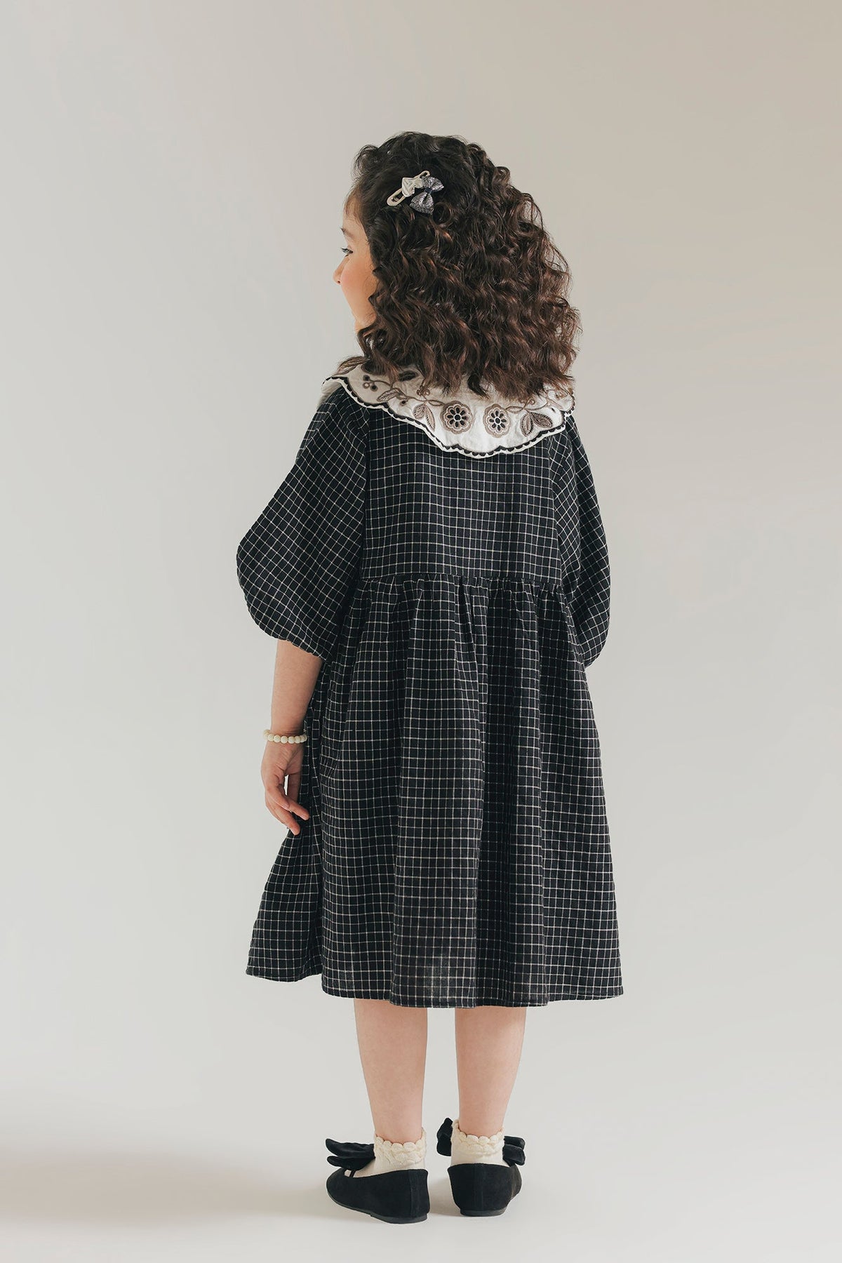 DRESS (E1988/401/001)