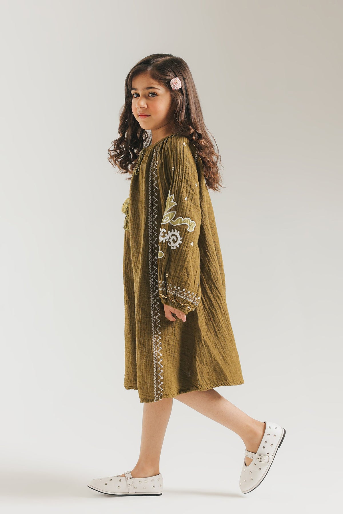 DRESS (E2001/401/113)
