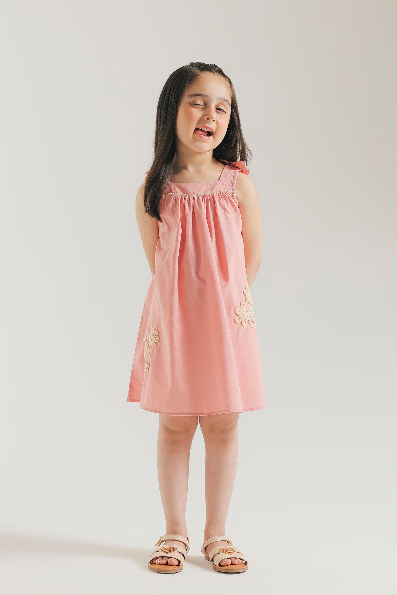 DRESS (E2087/301/327)