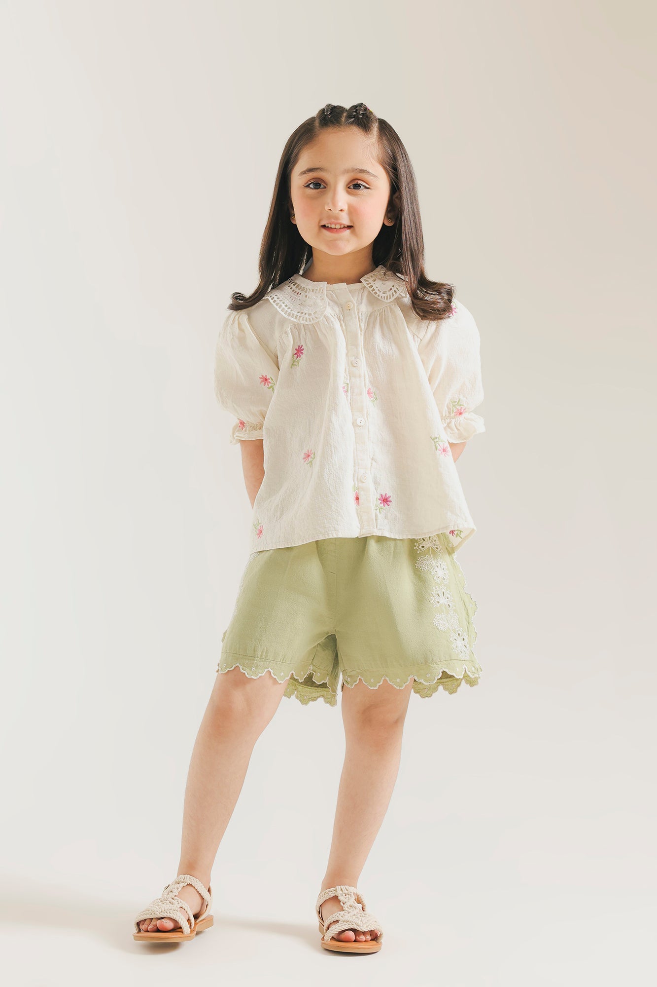 SHORT (E2111/301/725)