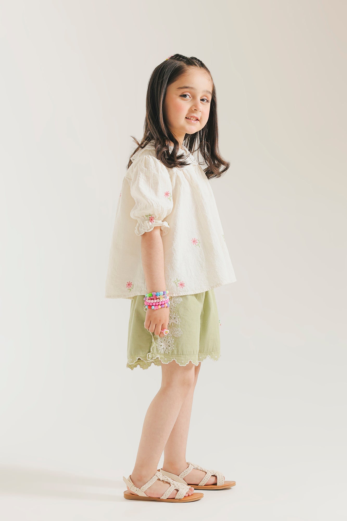 SHORT (E2111/301/725)