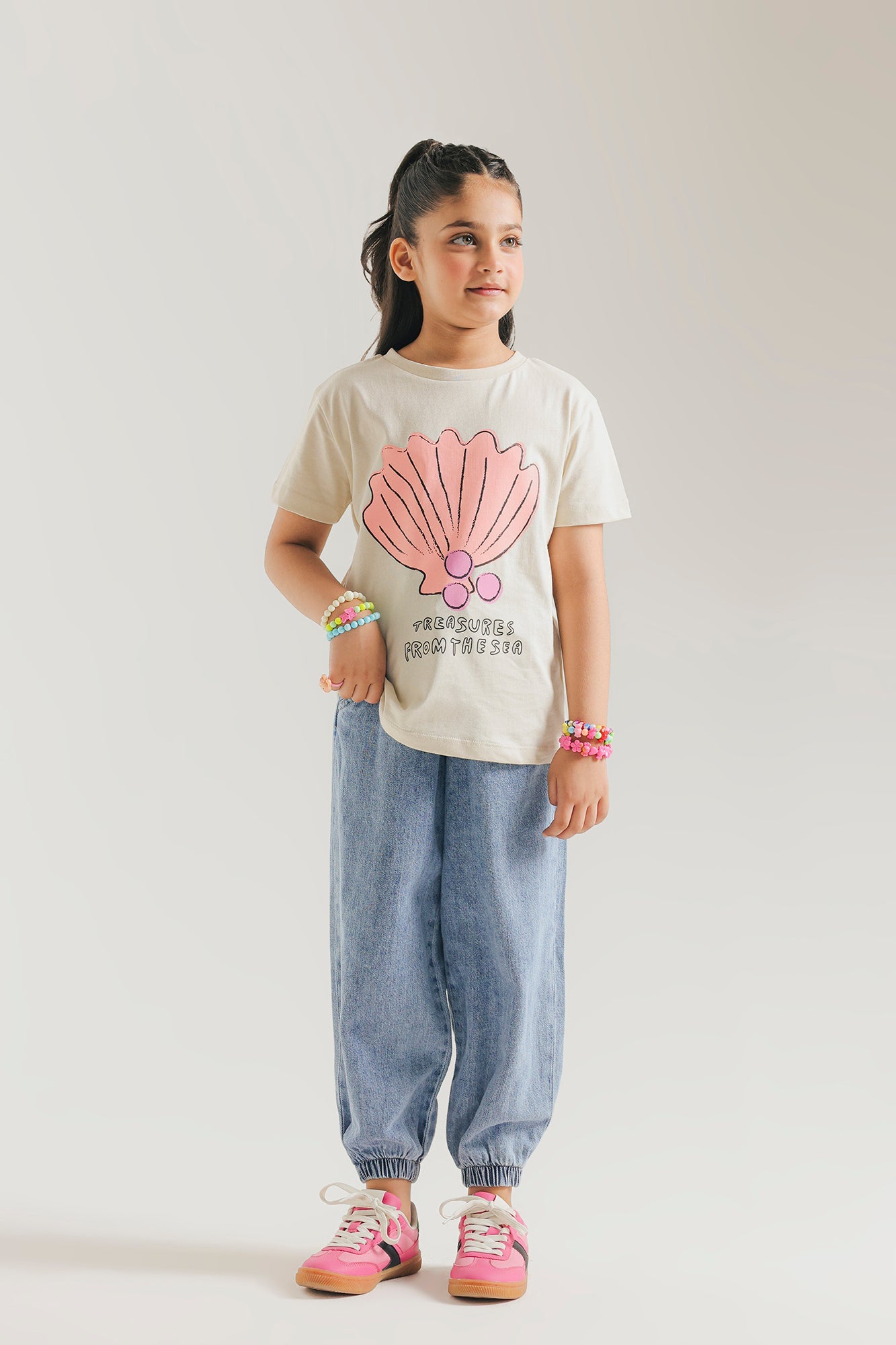 T-SHIRT (a)