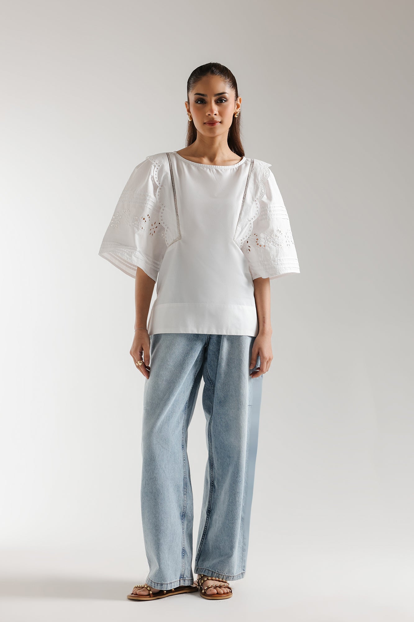 EMBROIDERED TOP (E2484/108/001)