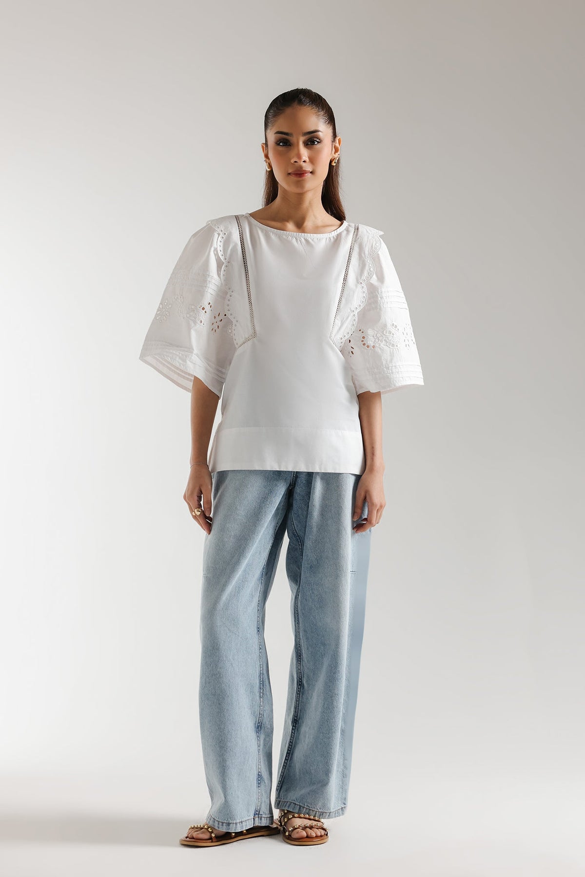 EMBROIDERED TOP (E2484/108/001)