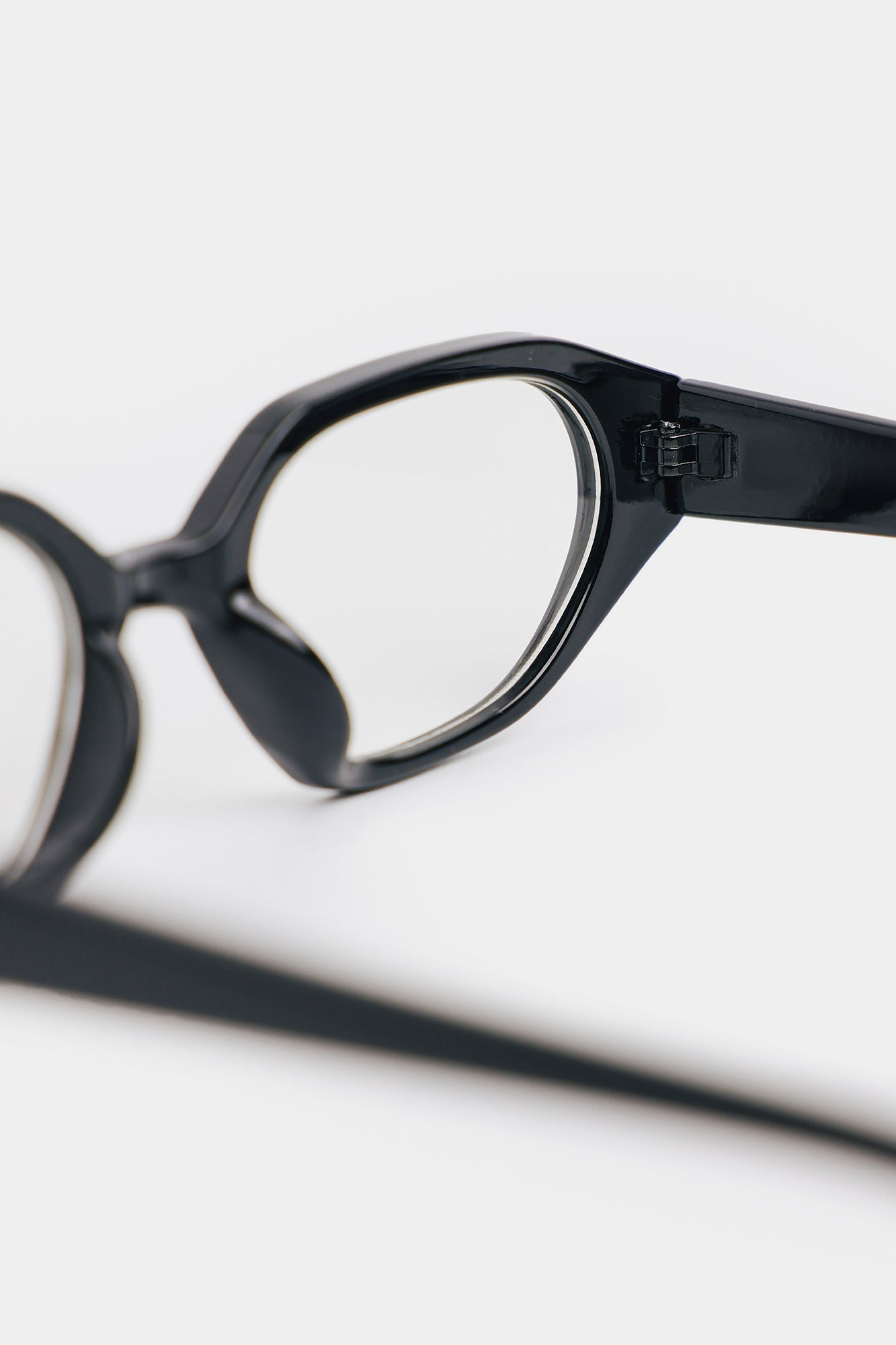 SUNGLASSES (E2899/111/901)