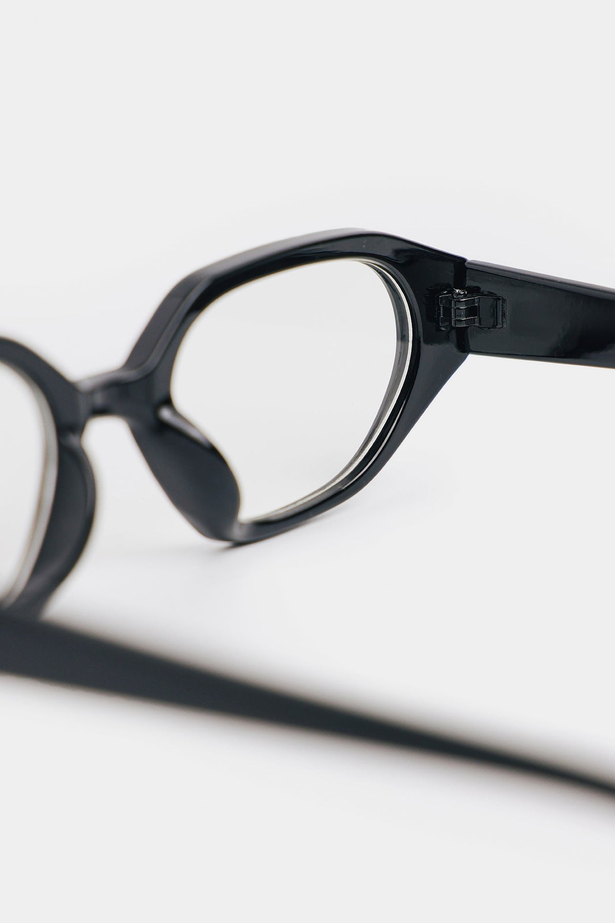 SUNGLASSES (E2899/111/901)