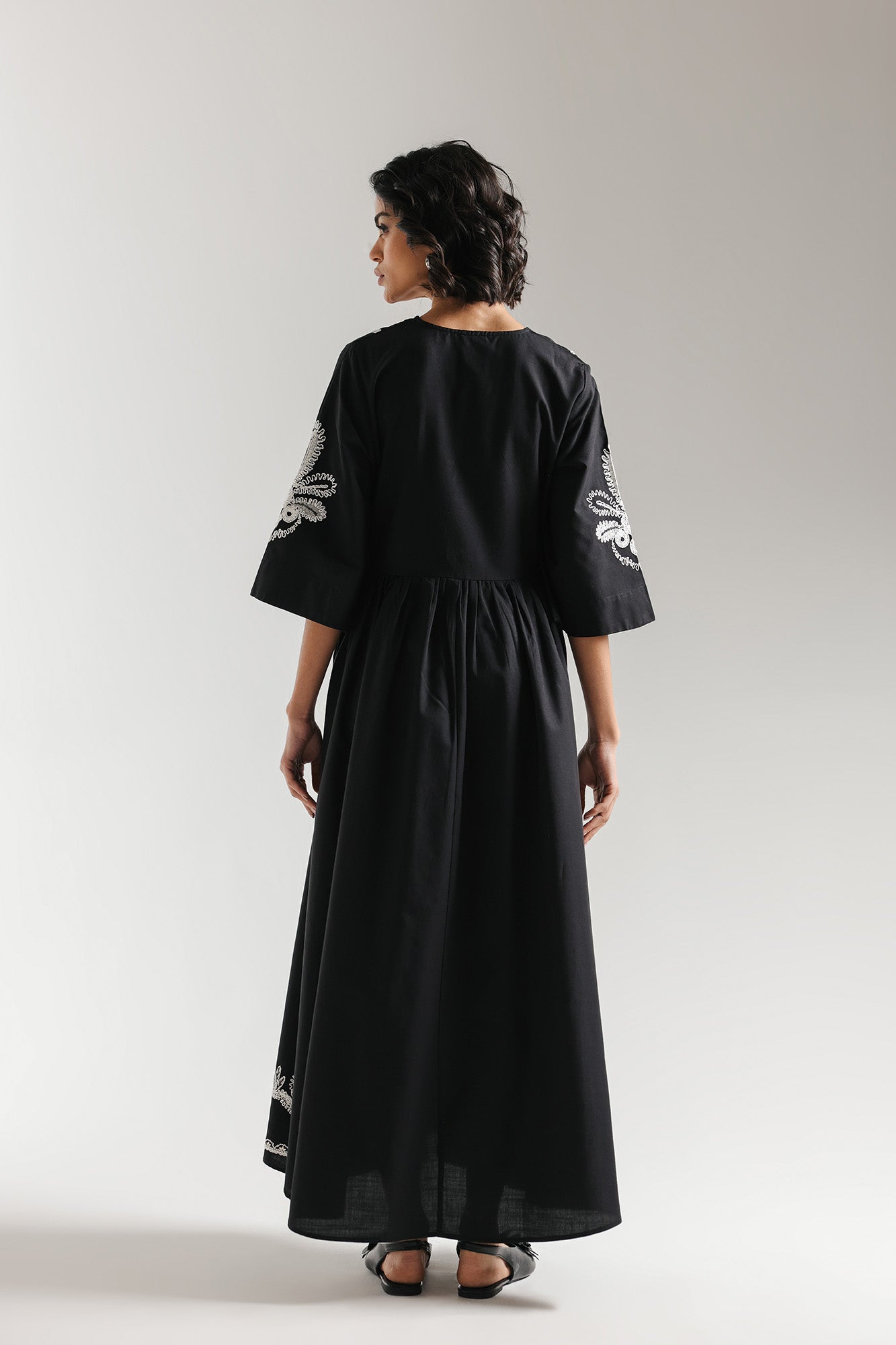 DRESS (E3079/108/902)