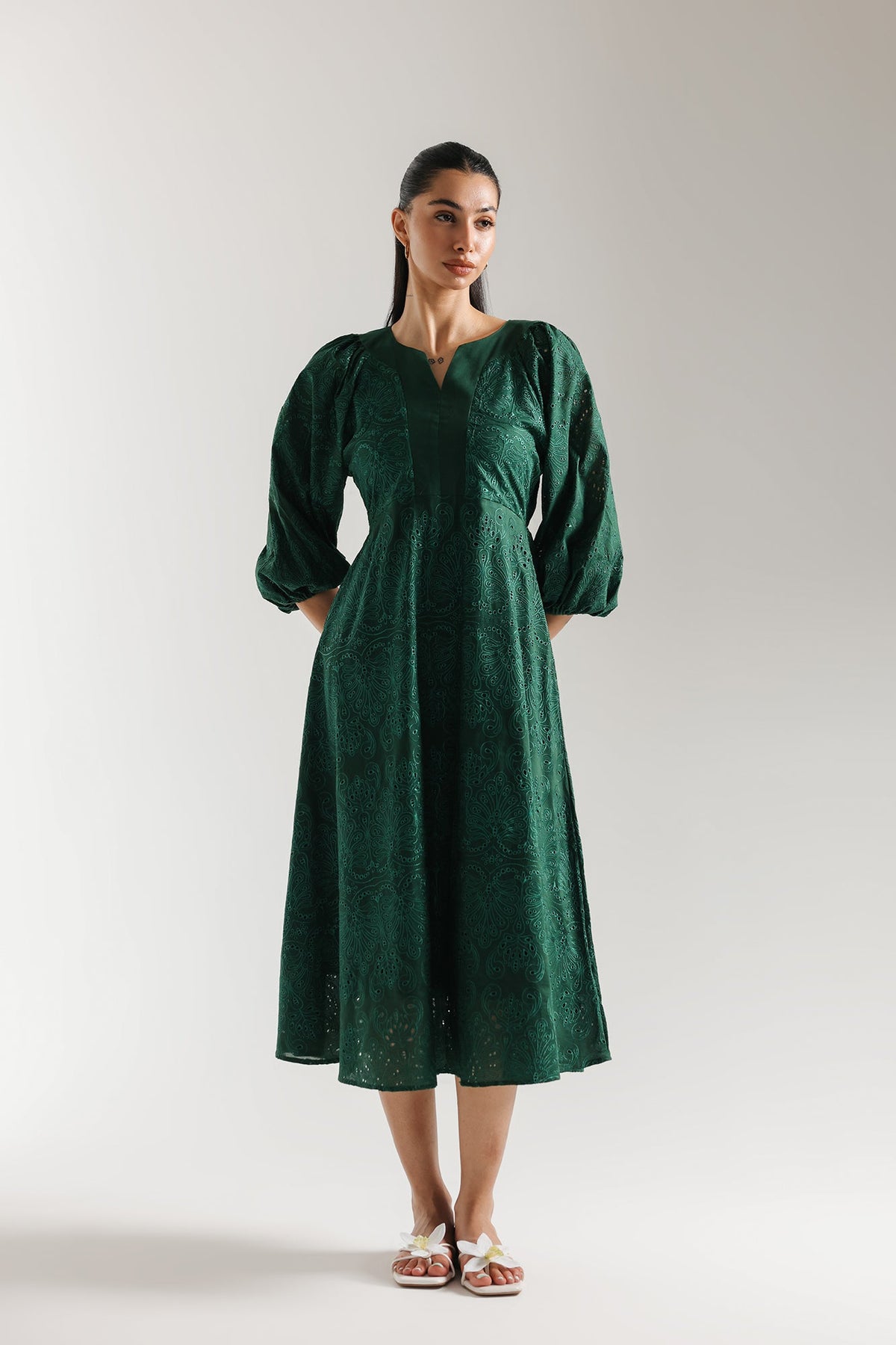 DRESS (E3303/108/709)
