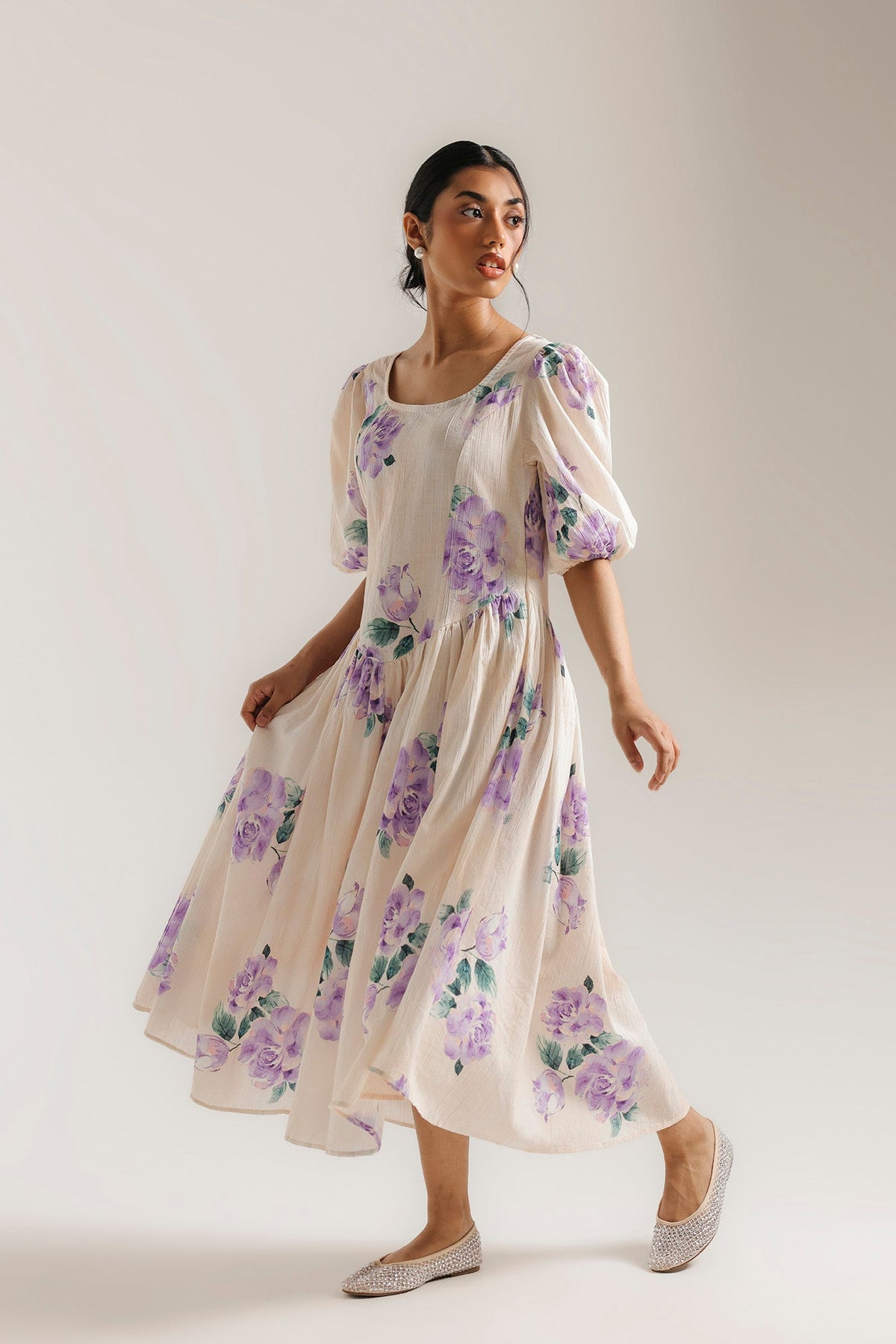 DRESS (E3305/108/004)