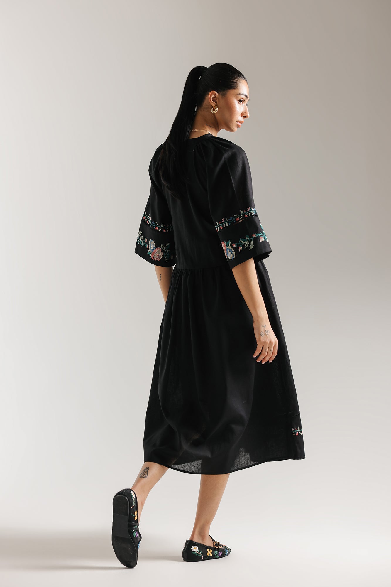 DRESS (E3313/108/901)