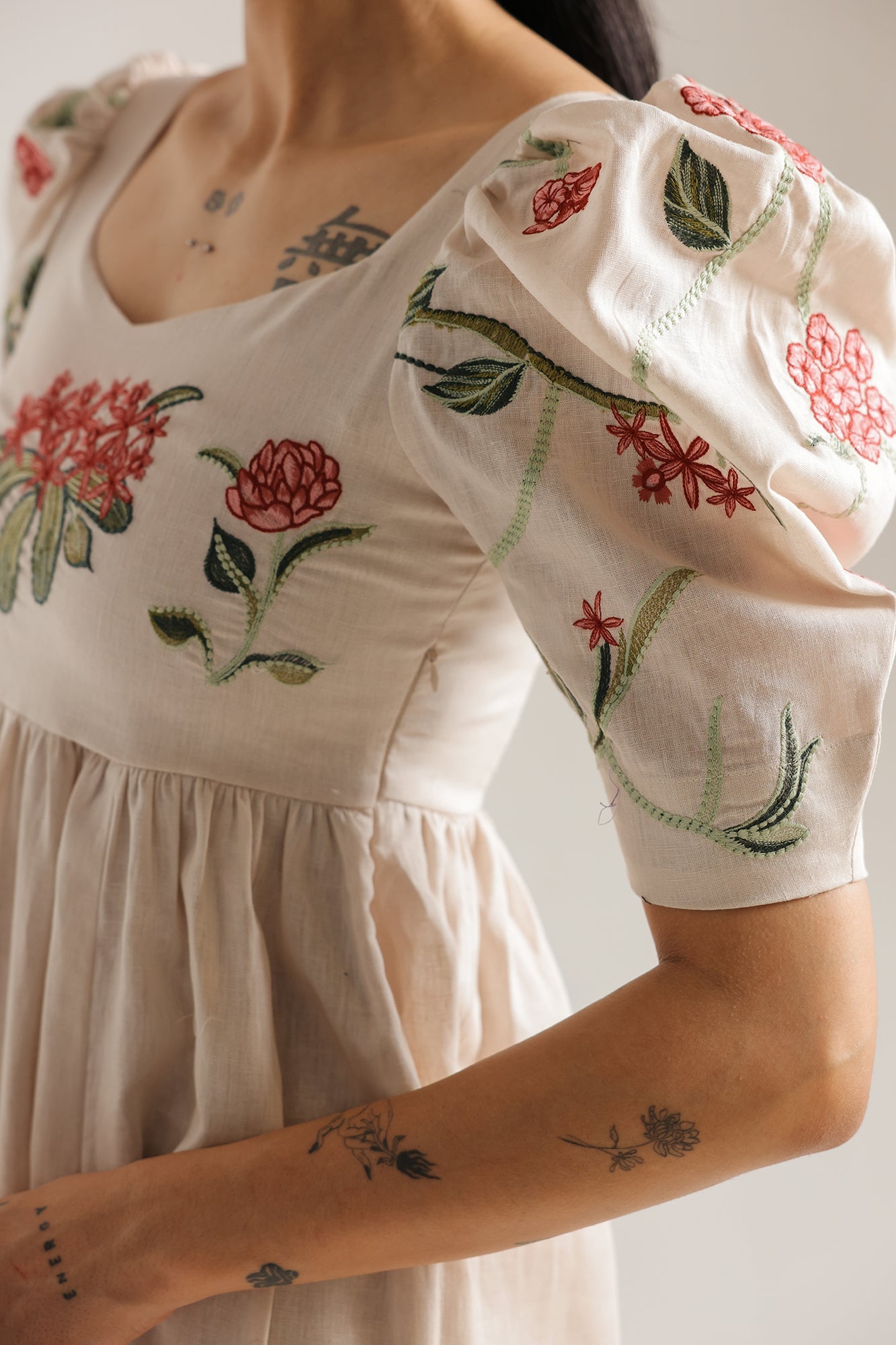 DRESS (E3315/108/005)