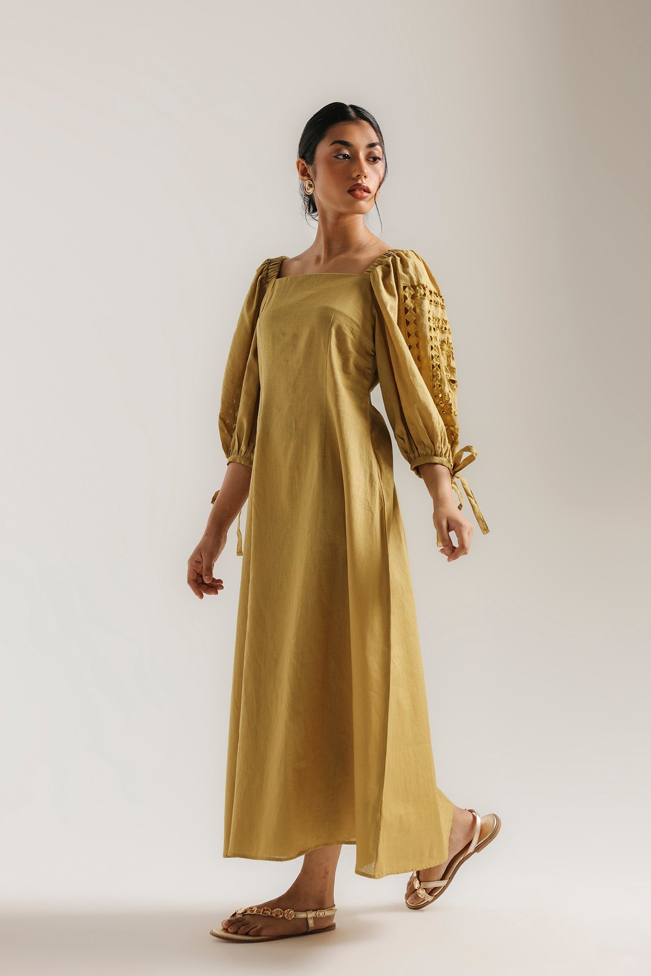 DRESS (E3318/108/103)