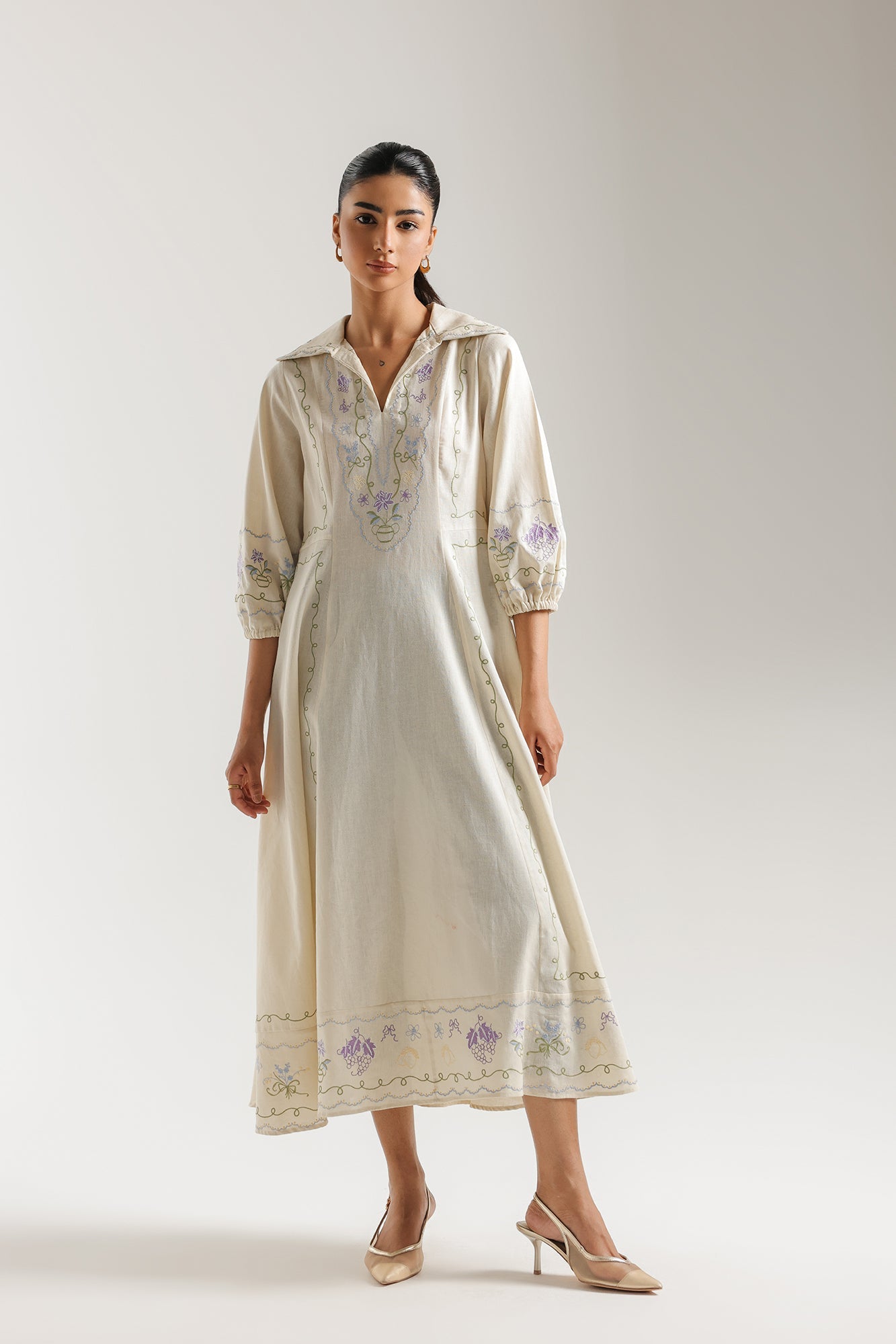 DRESS (E3320/108/004)