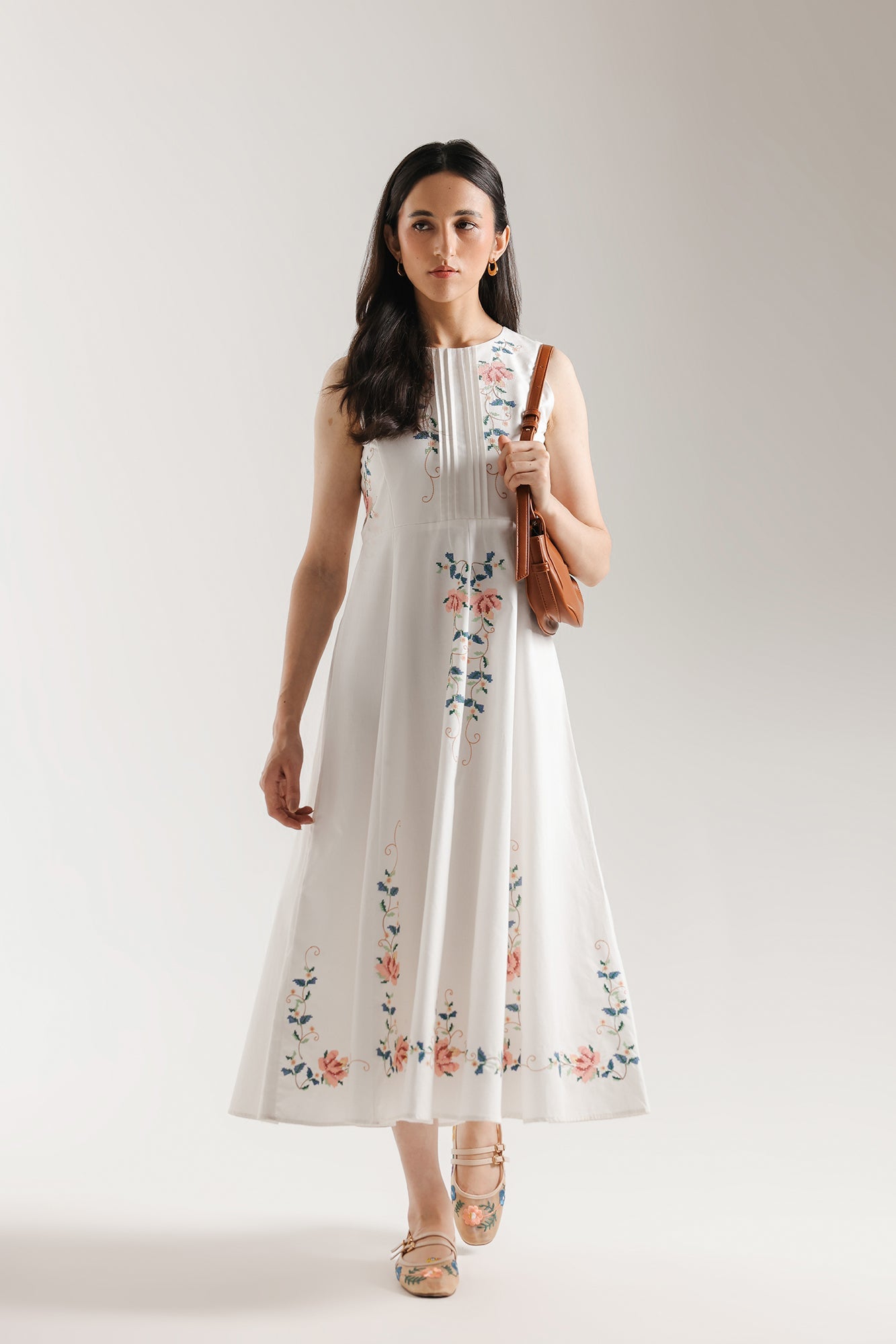 DRESS (E3321/108/001)