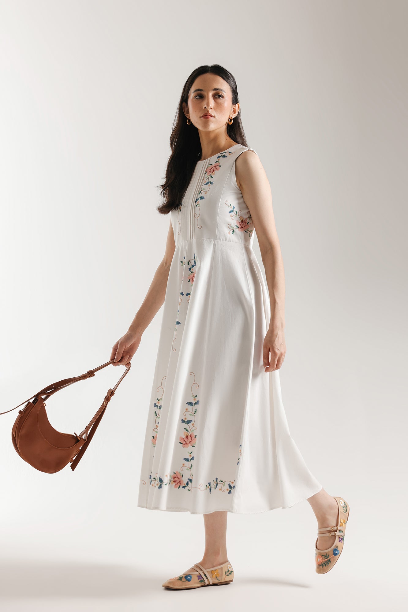 DRESS (E3321/108/001)