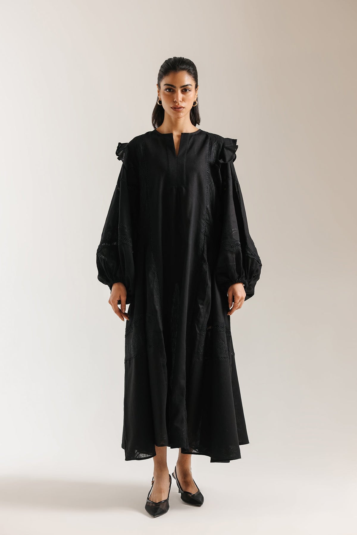 DRESS (E3322/108/902)
