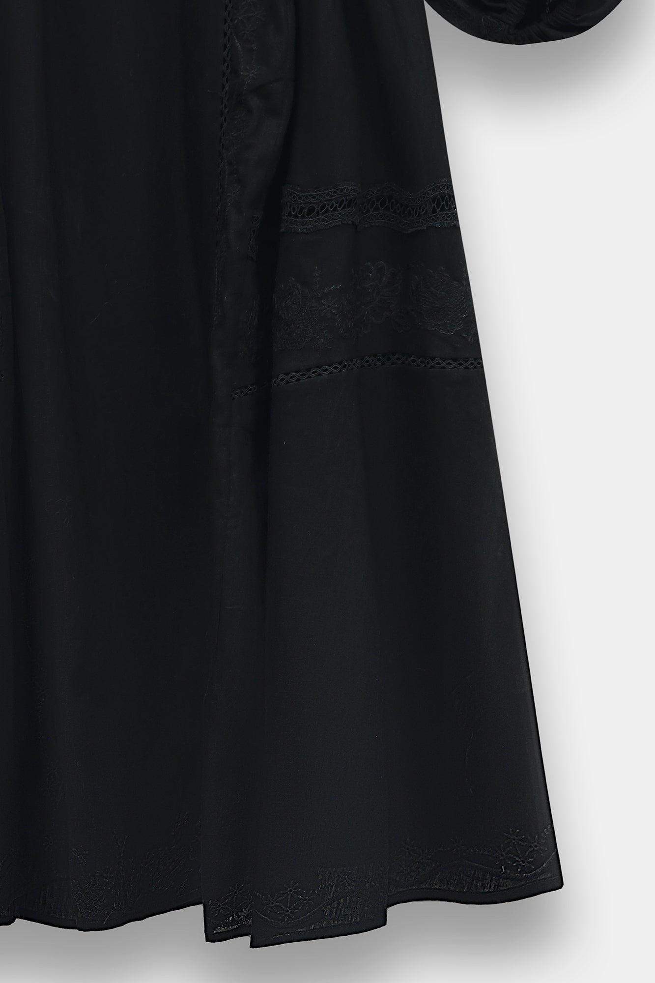 DRESS (E3322/108/902)
