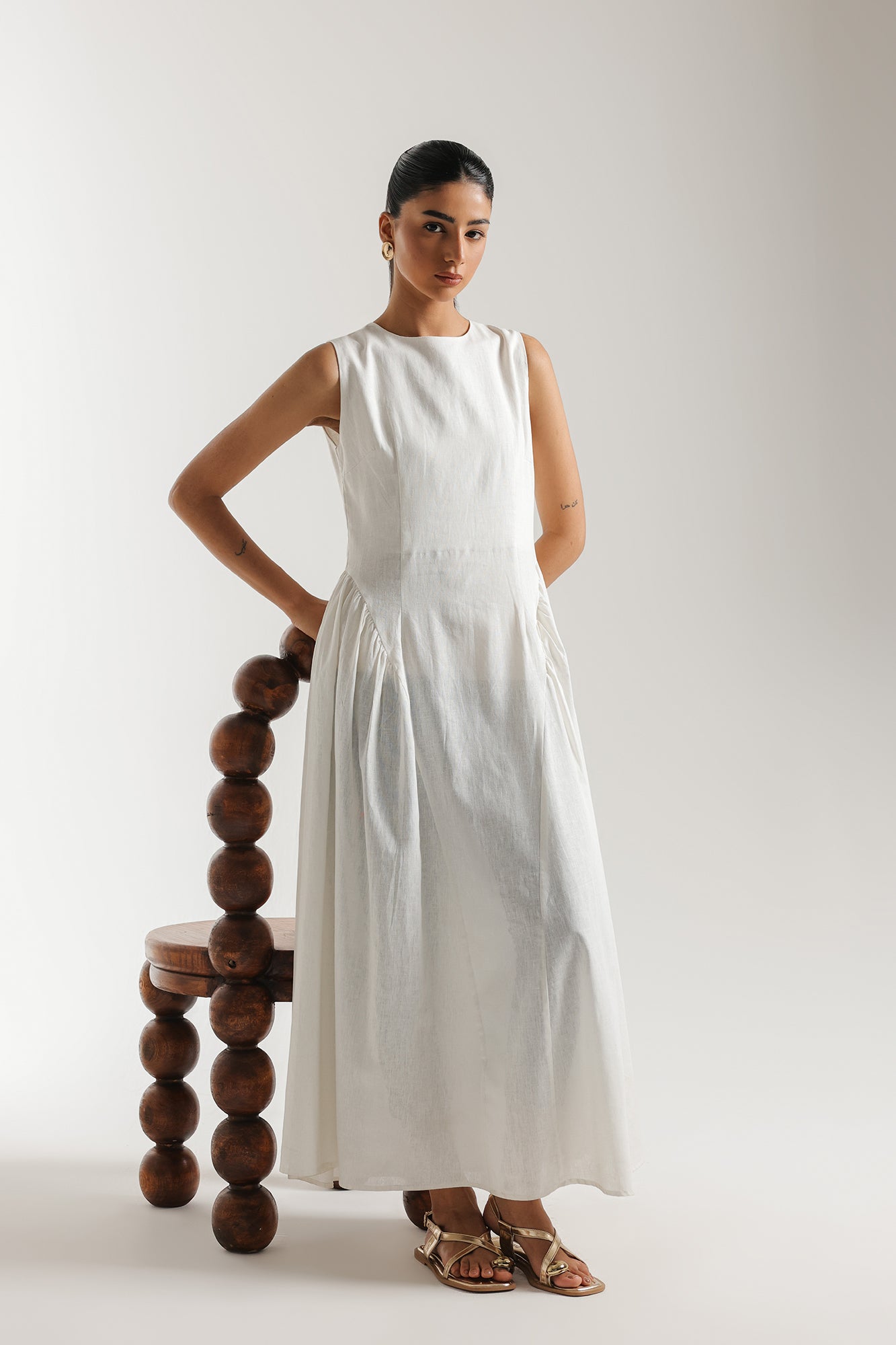 DRESS (E3326/108/001)