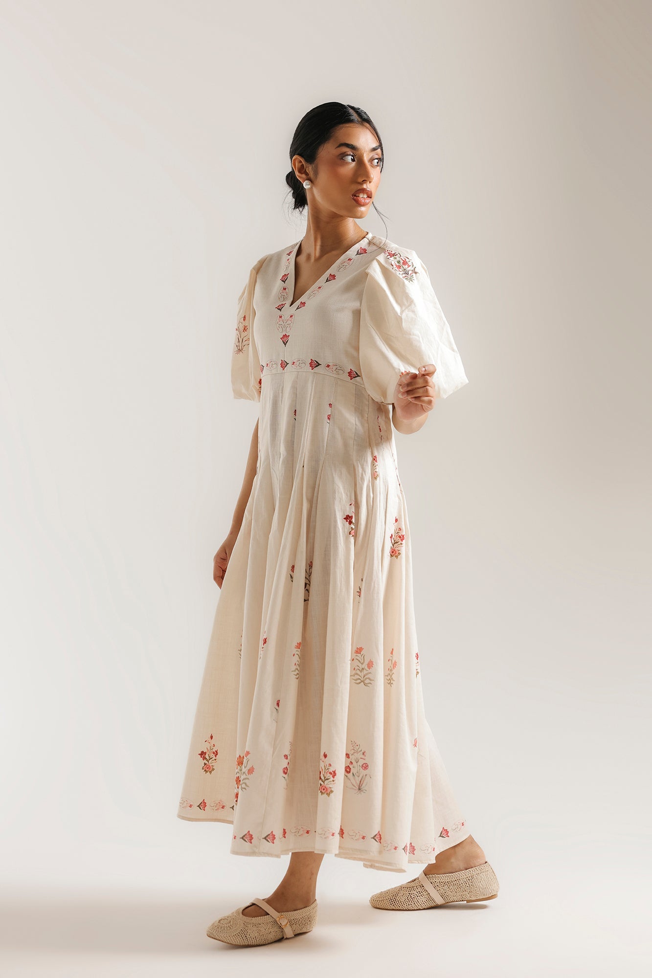 DRESS (E3345/108/002)