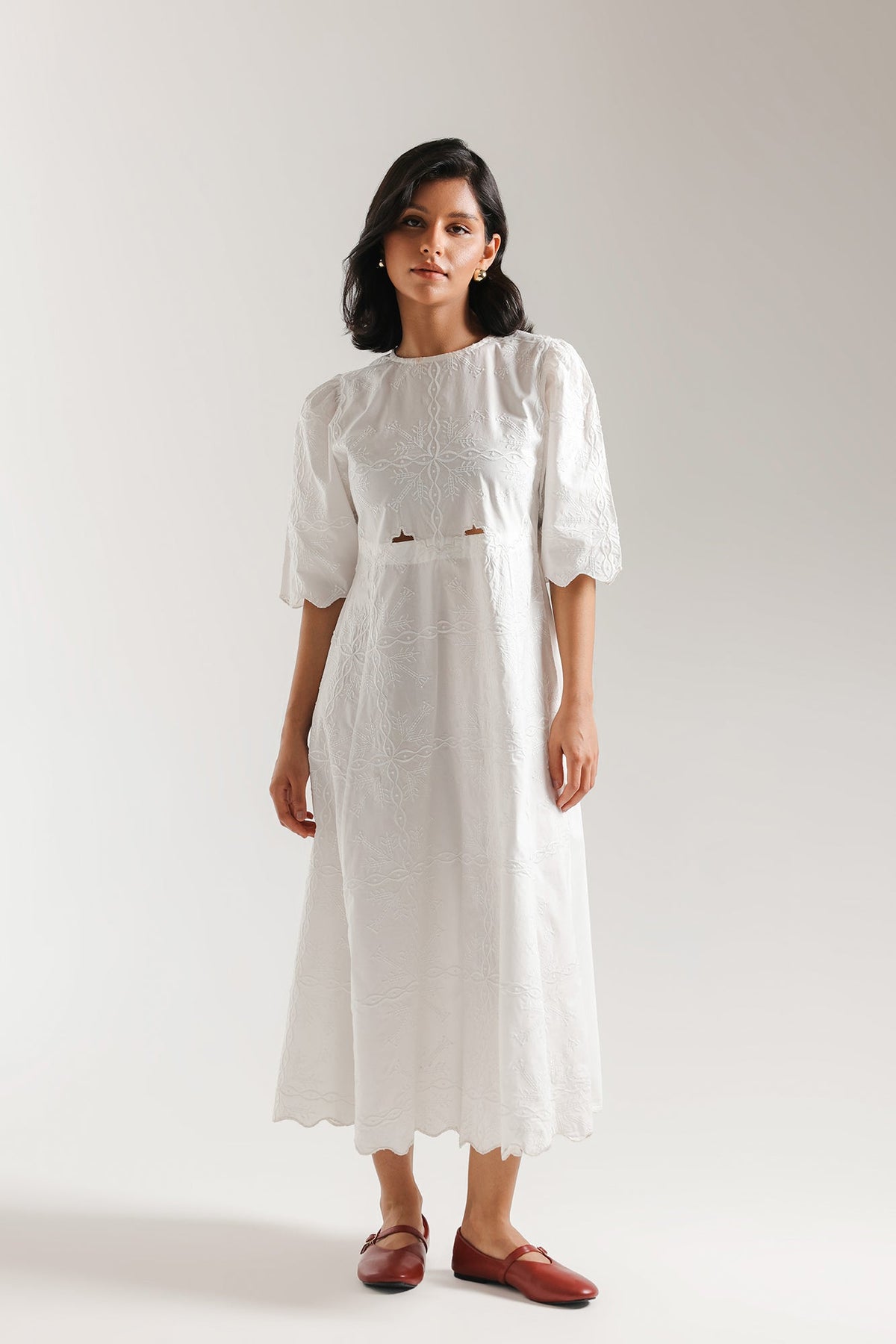 DRESS (E3348/108/001)